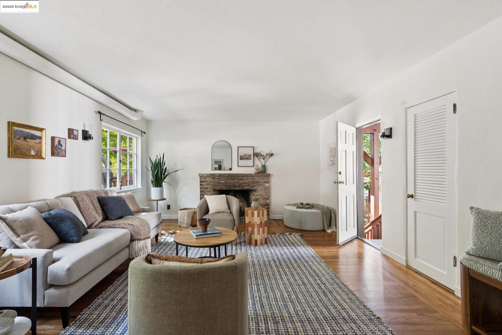 Detail Gallery Image 50 of 60 For 566 the Alameda, Berkeley,  CA 94707 - 4 Beds | 2 Baths