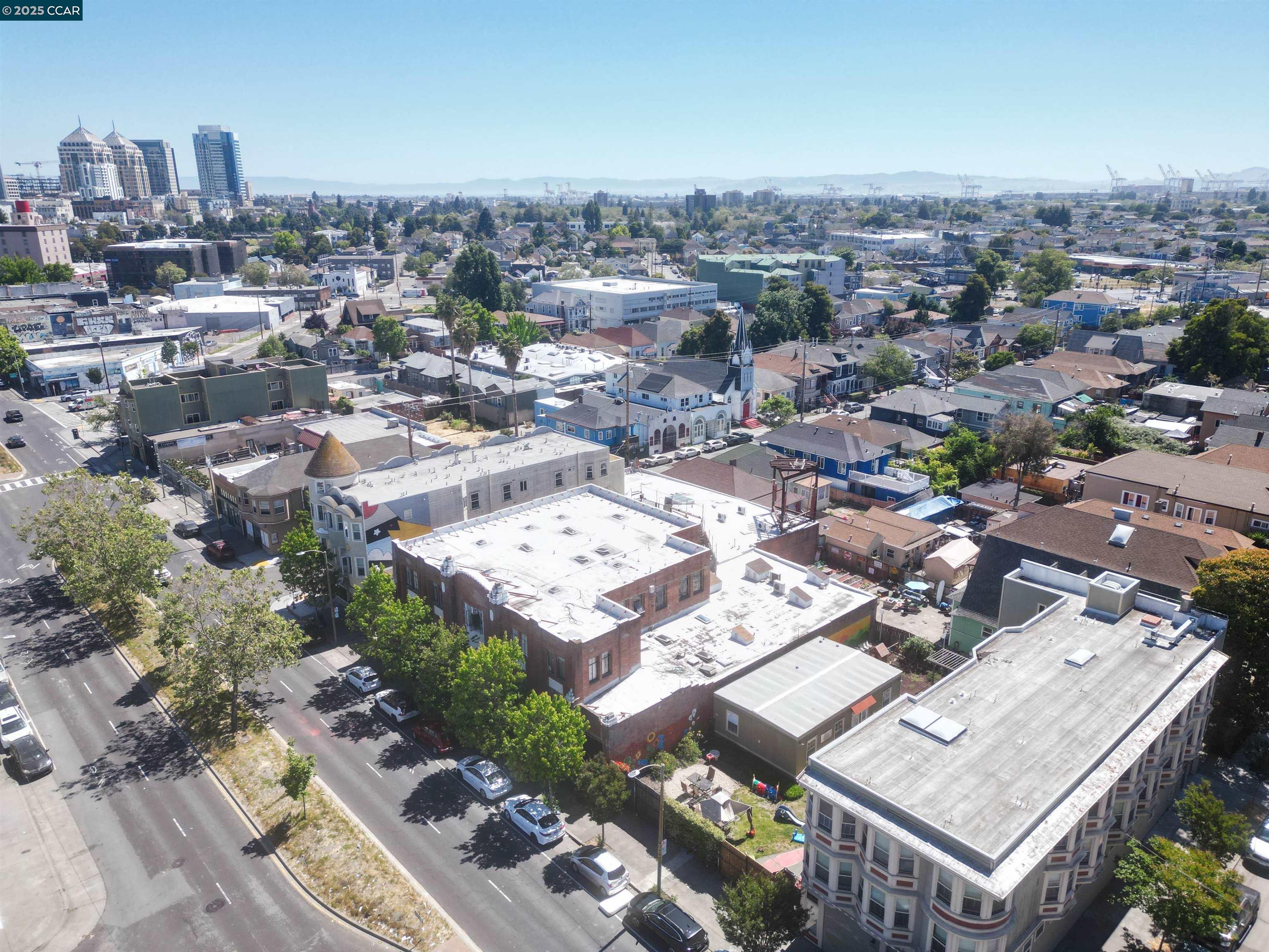 Detail Gallery Image 16 of 18 For 2521 San Pablo Ave, Oakland,  CA 94612 - – Beds | – Baths