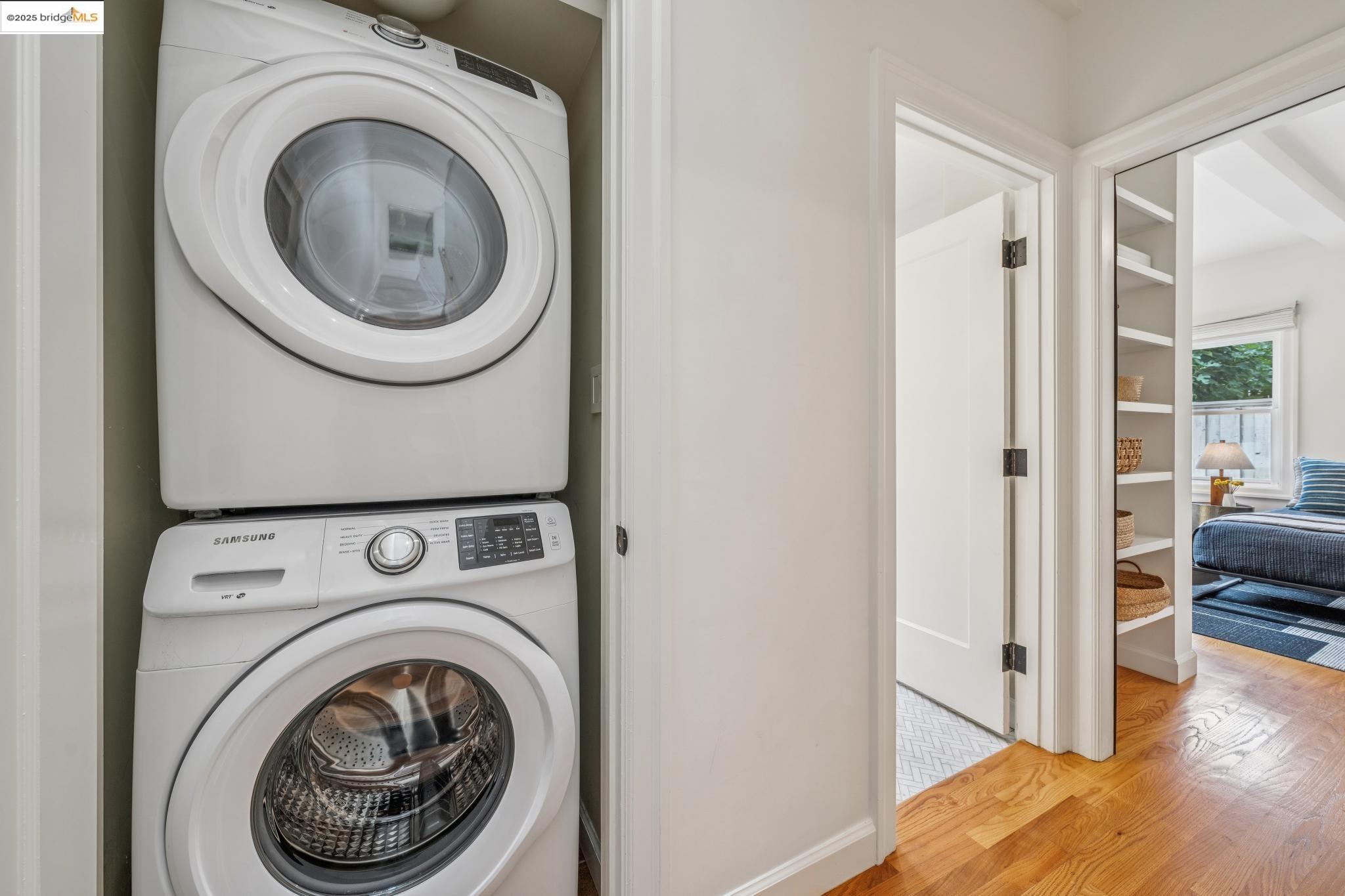 Detail Gallery Image 32 of 60 For 4926 Desmond St, Oakland,  CA 94618 - 2 Beds | 1/1 Baths