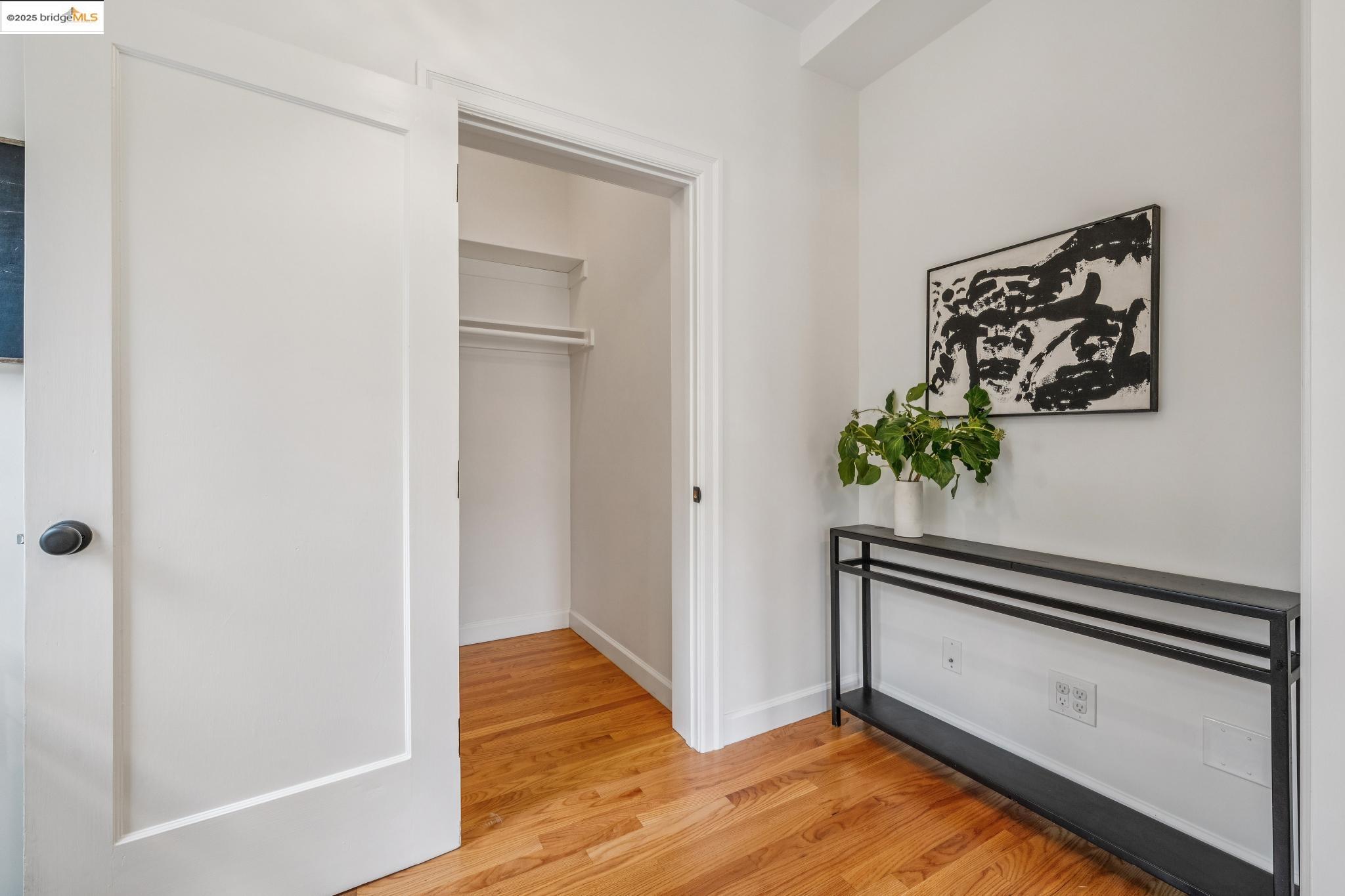Detail Gallery Image 55 of 60 For 4926 Desmond St, Oakland,  CA 94618 - 2 Beds | 1/1 Baths