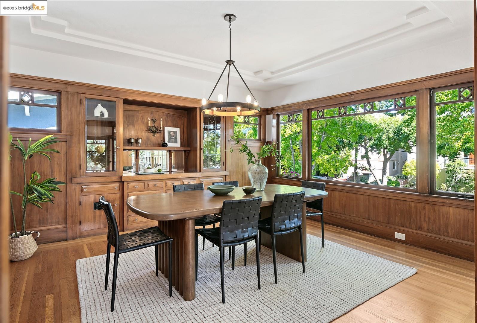 Detail Gallery Image 11 of 54 For 121 Nova Dr, Piedmont,  CA 94610 - 3 Beds | 2 Baths