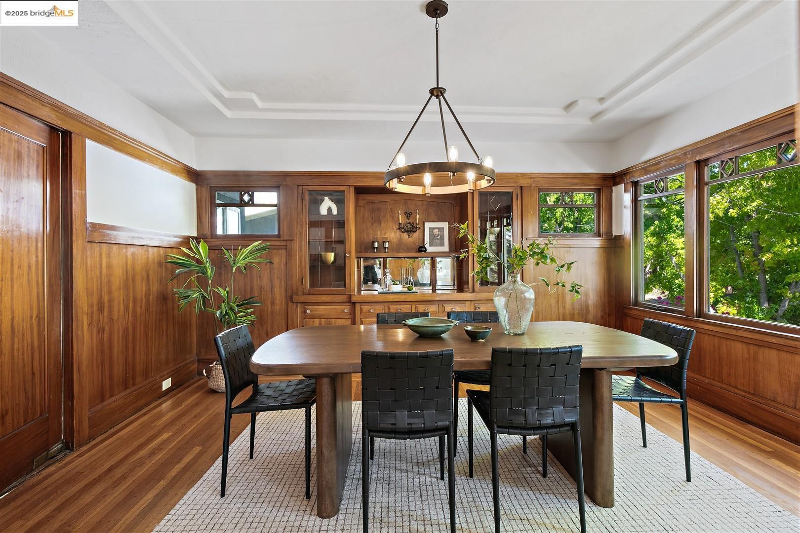 Detail Gallery Image 13 of 54 For 121 Nova Dr, Piedmont,  CA 94610 - 3 Beds | 2 Baths