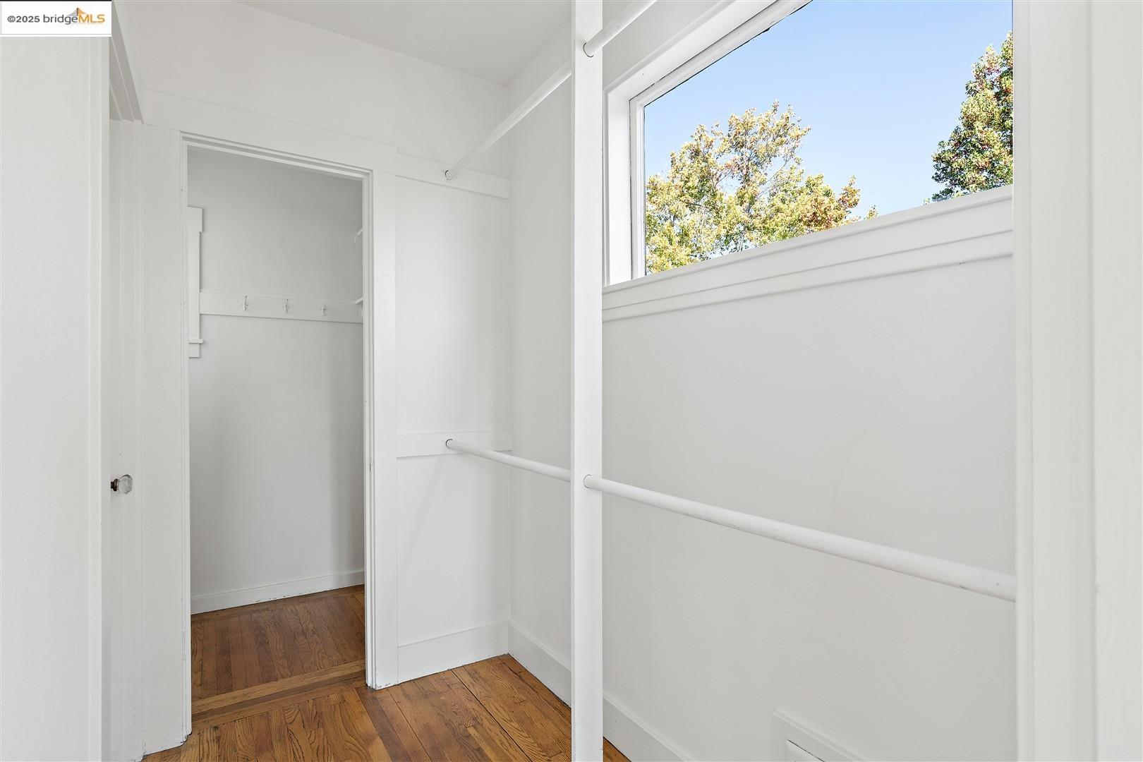Detail Gallery Image 27 of 54 For 121 Nova Dr, Piedmont,  CA 94610 - 3 Beds | 2 Baths
