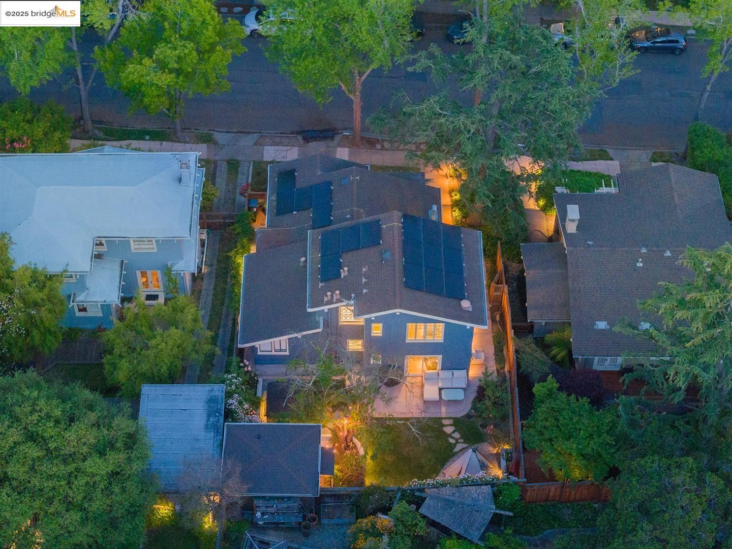 Detail Gallery Image 51 of 54 For 121 Nova Dr, Piedmont,  CA 94610 - 3 Beds | 2 Baths
