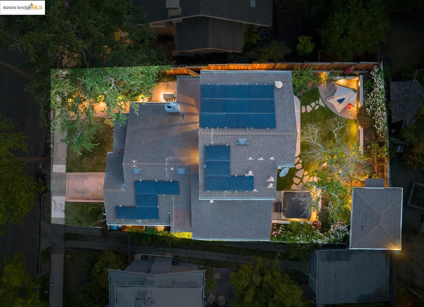 Detail Gallery Image 52 of 54 For 121 Nova Dr, Piedmont,  CA 94610 - 3 Beds | 2 Baths