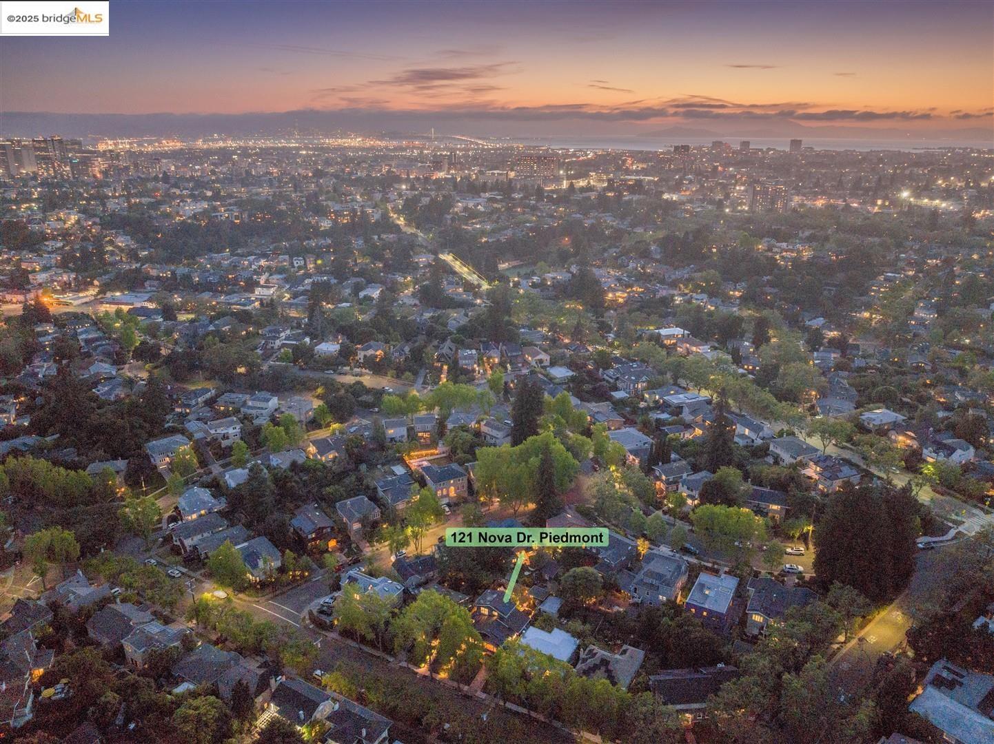 Detail Gallery Image 53 of 54 For 121 Nova Dr, Piedmont,  CA 94610 - 3 Beds | 2 Baths
