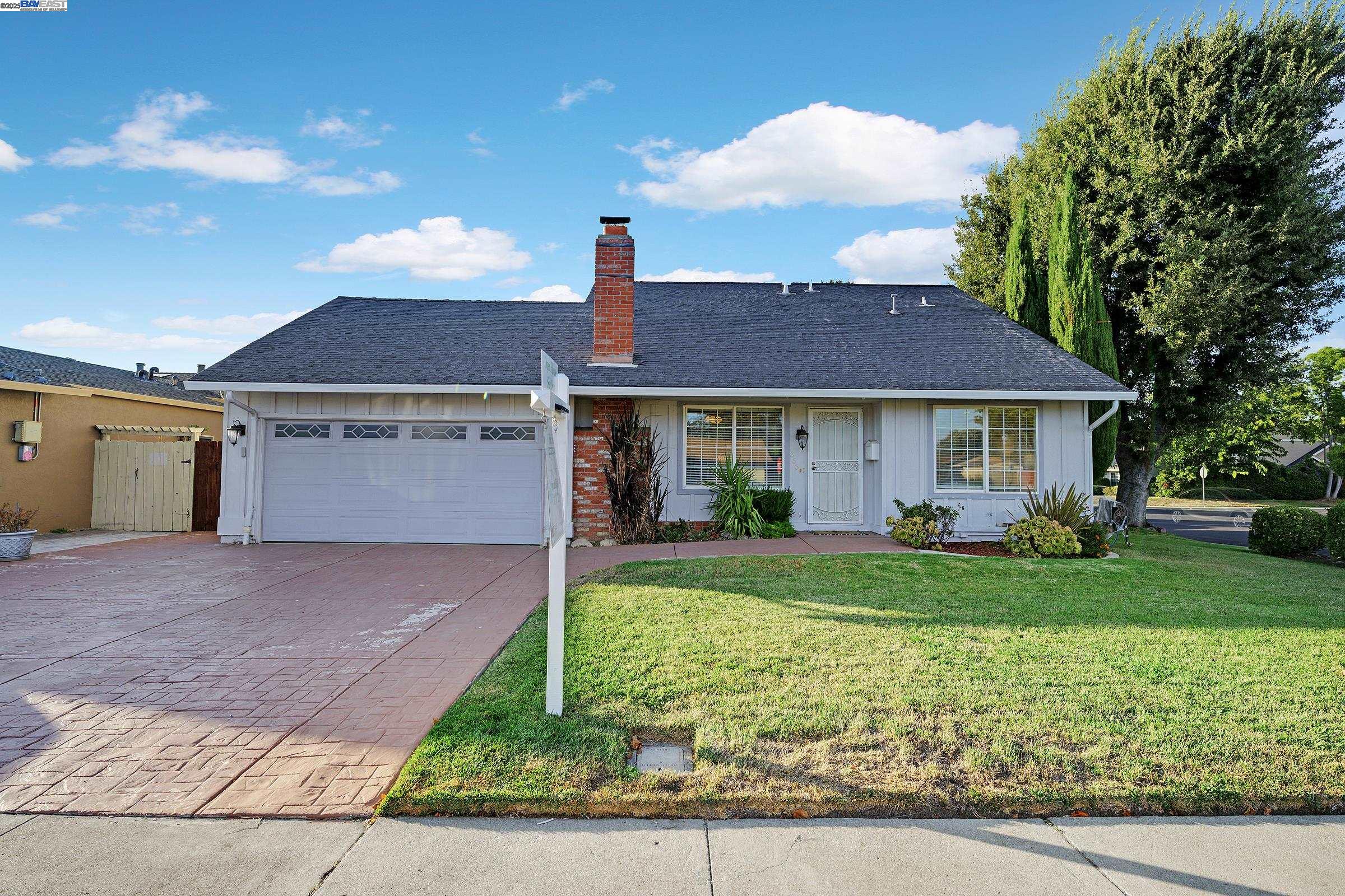 Detail Gallery Image 2 of 39 For 866 Cortland Way, Livermore,  CA 94551 - 4 Beds | 2 Baths