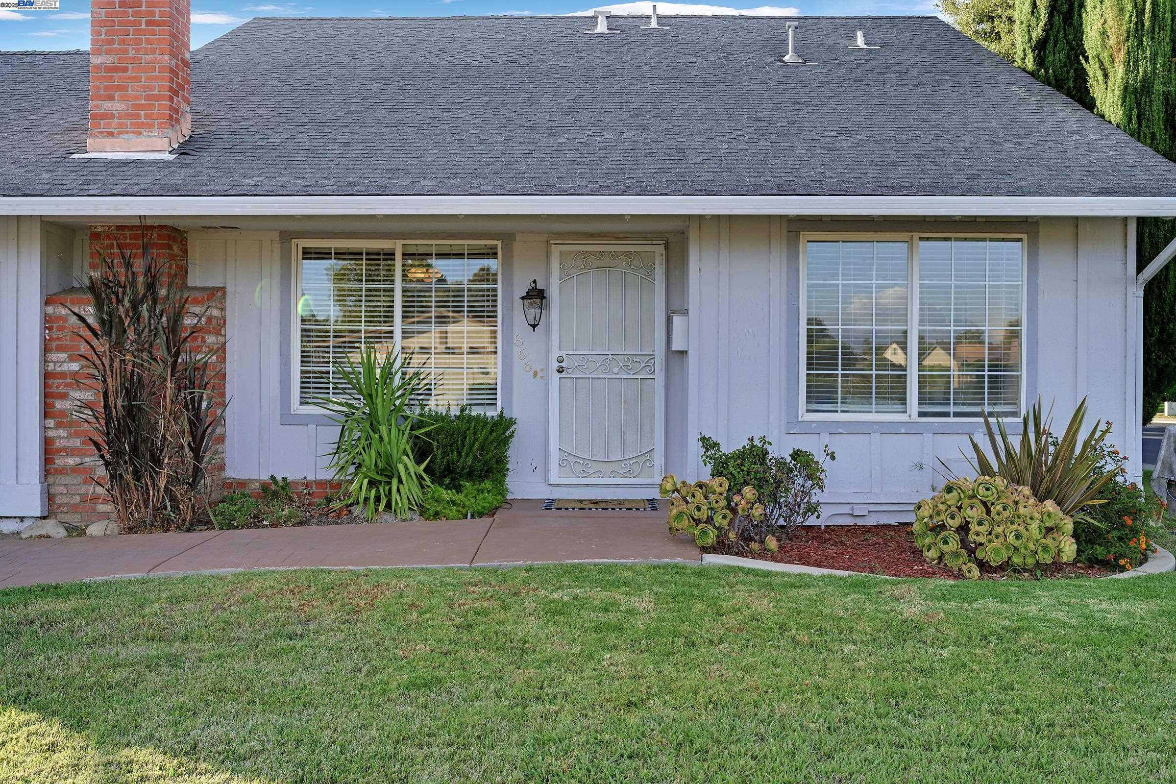 Detail Gallery Image 7 of 39 For 866 Cortland Way, Livermore,  CA 94551 - 4 Beds | 2 Baths