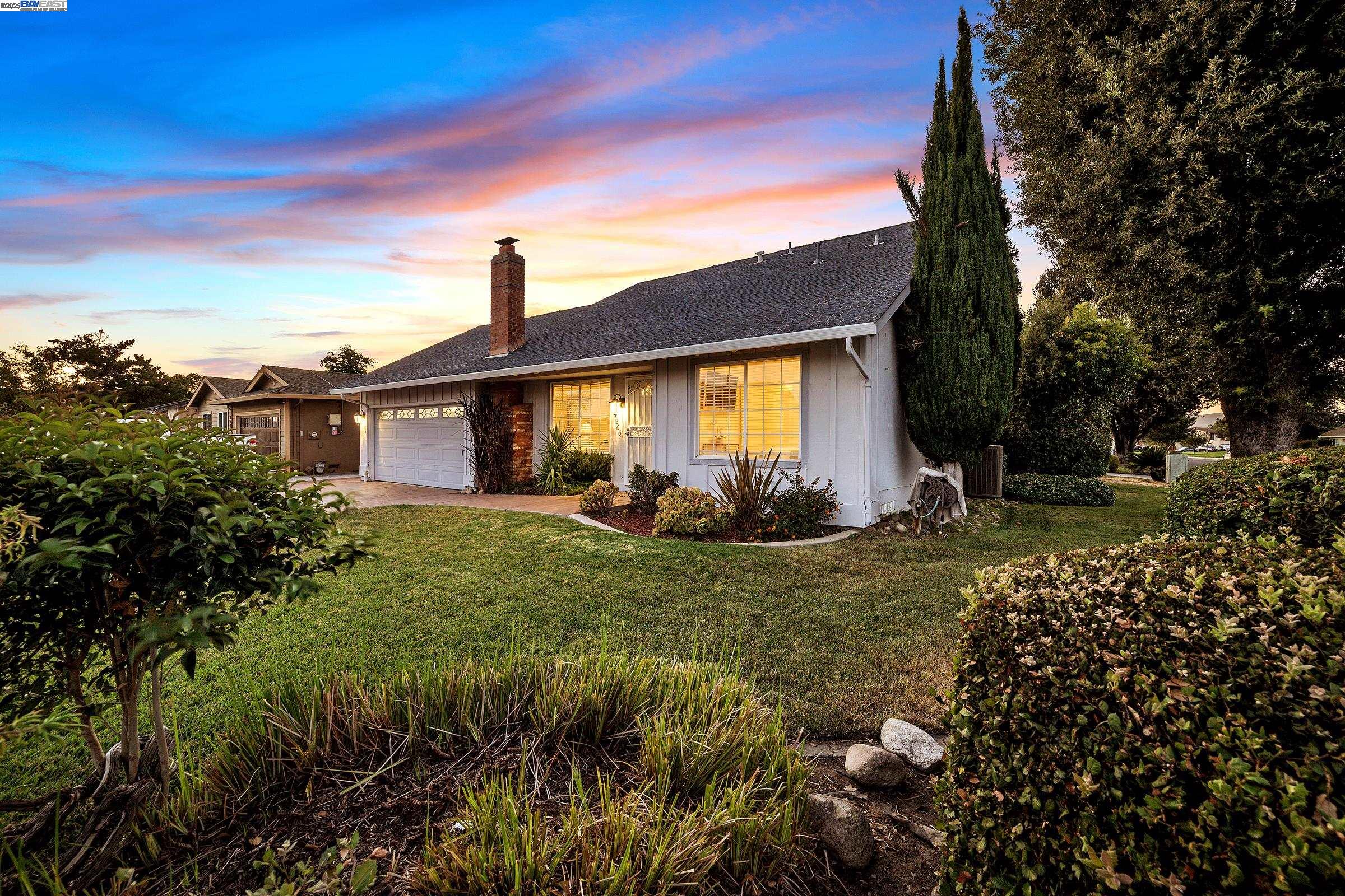 Detail Gallery Image 8 of 39 For 866 Cortland Way, Livermore,  CA 94551 - 4 Beds | 2 Baths