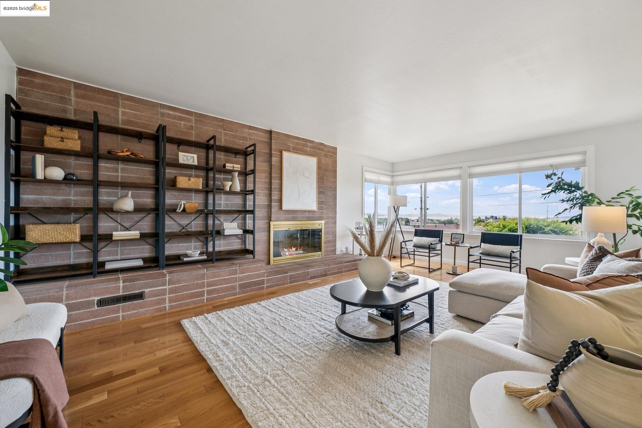 Detail Gallery Image 4 of 59 For 1328 Scott Street, El Cerrito,  CA 94530 - 4 Beds | 3 Baths