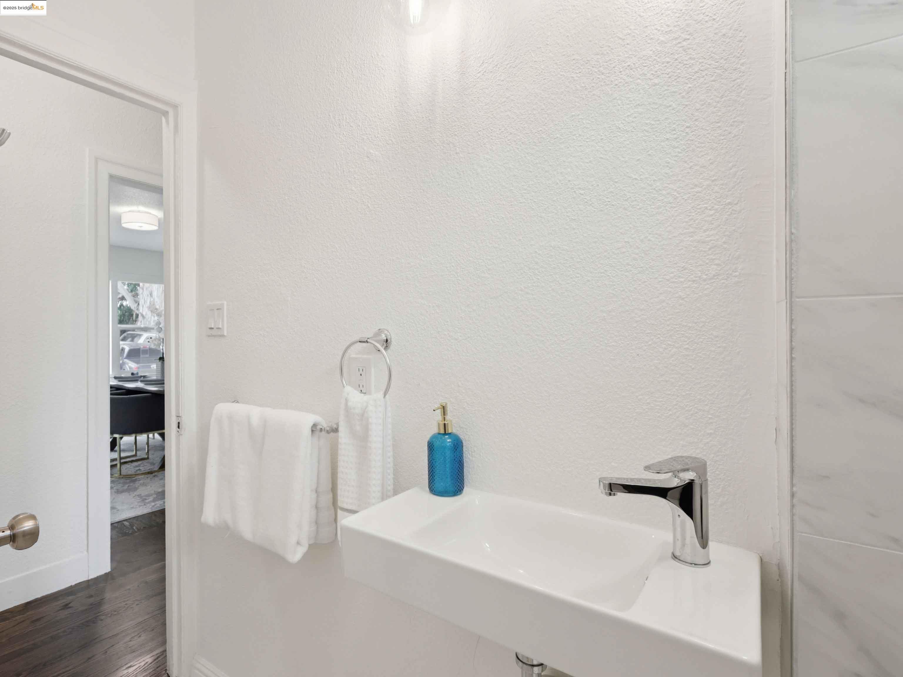Detail Gallery Image 25 of 43 For 2263 80th Ave, Oakland,  CA 94605 - 3 Beds | 1 Baths