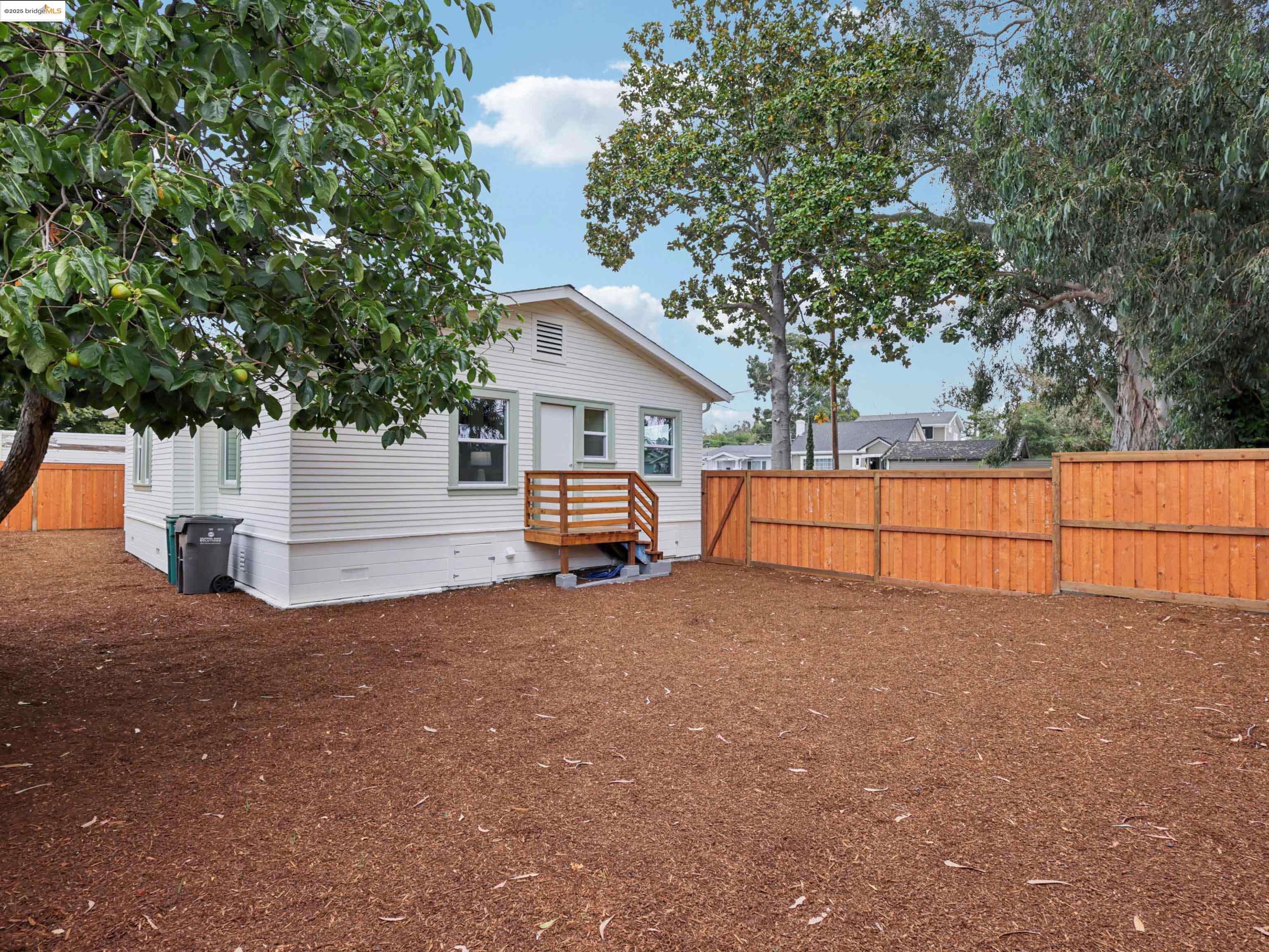 Detail Gallery Image 31 of 43 For 2263 80th Ave, Oakland,  CA 94605 - 3 Beds | 1 Baths