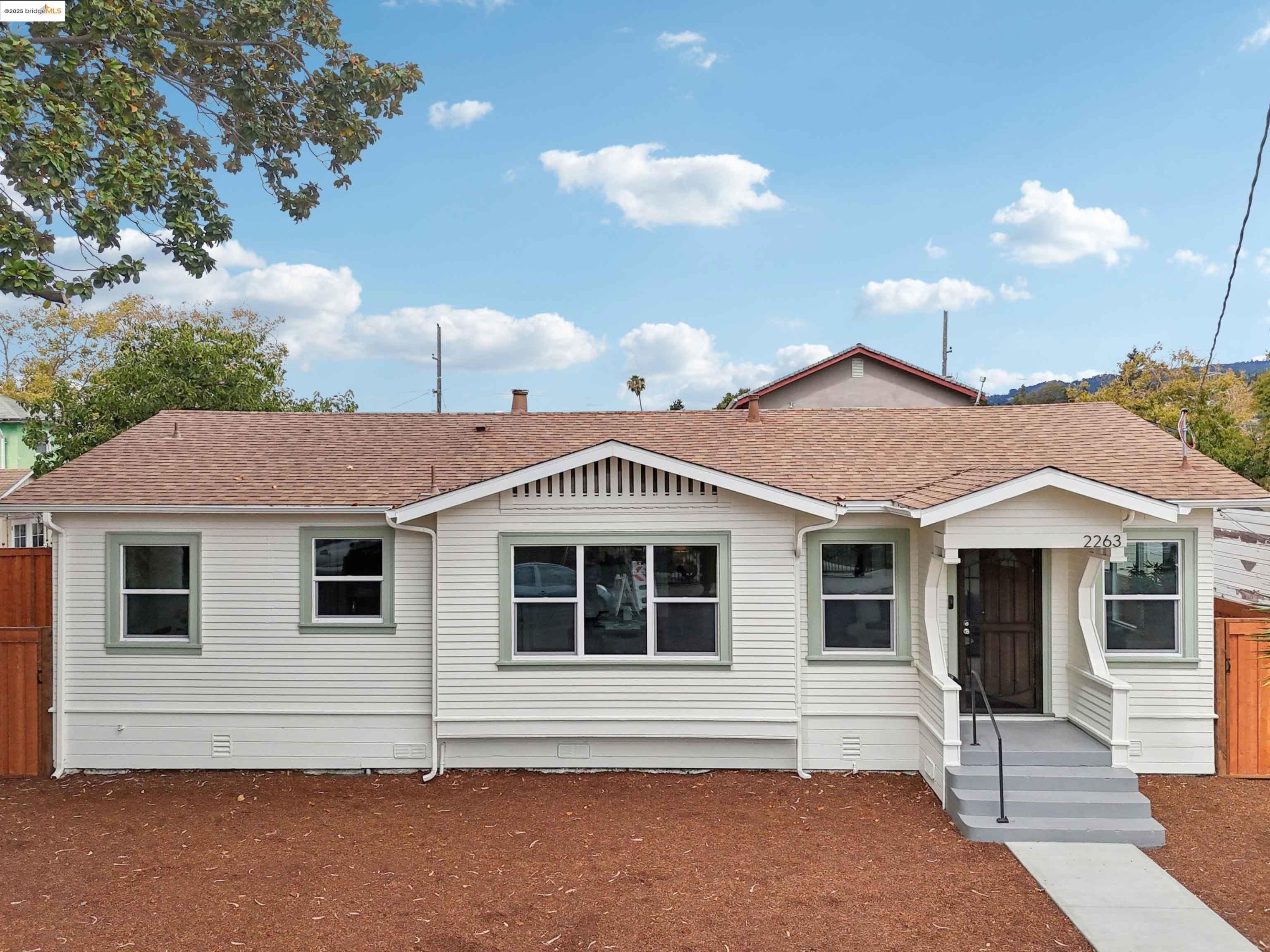 Detail Gallery Image 37 of 43 For 2263 80th Ave, Oakland,  CA 94605 - 3 Beds | 1 Baths