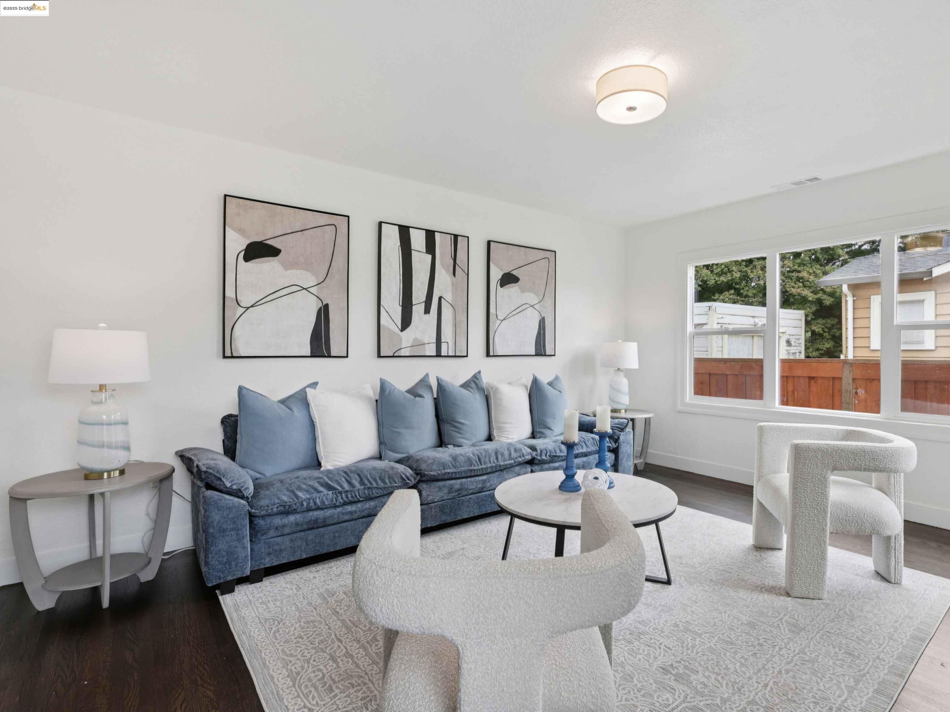 Detail Gallery Image 6 of 43 For 2263 80th Ave, Oakland,  CA 94605 - 3 Beds | 1 Baths