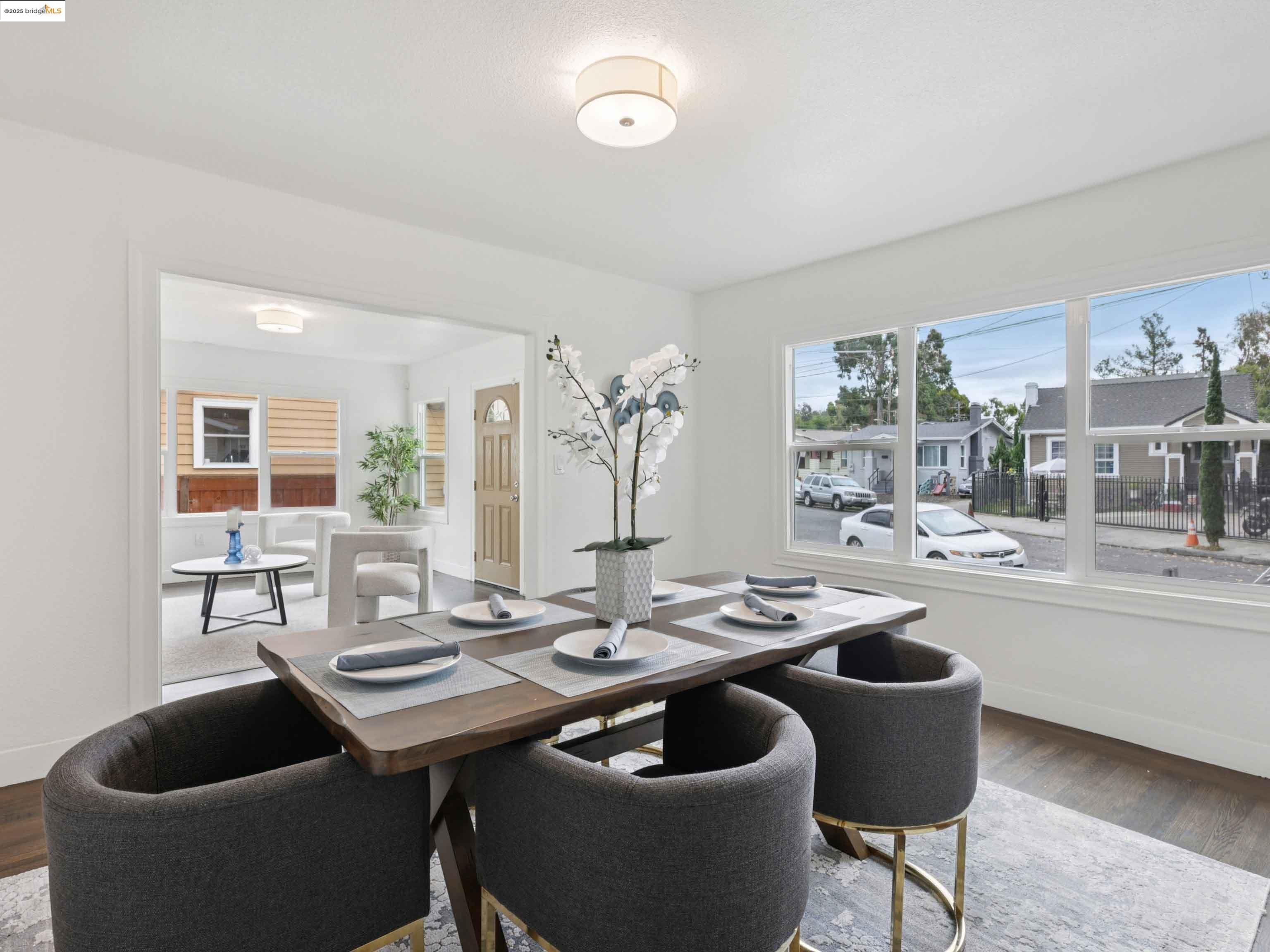 Detail Gallery Image 9 of 43 For 2263 80th Ave, Oakland,  CA 94605 - 3 Beds | 1 Baths