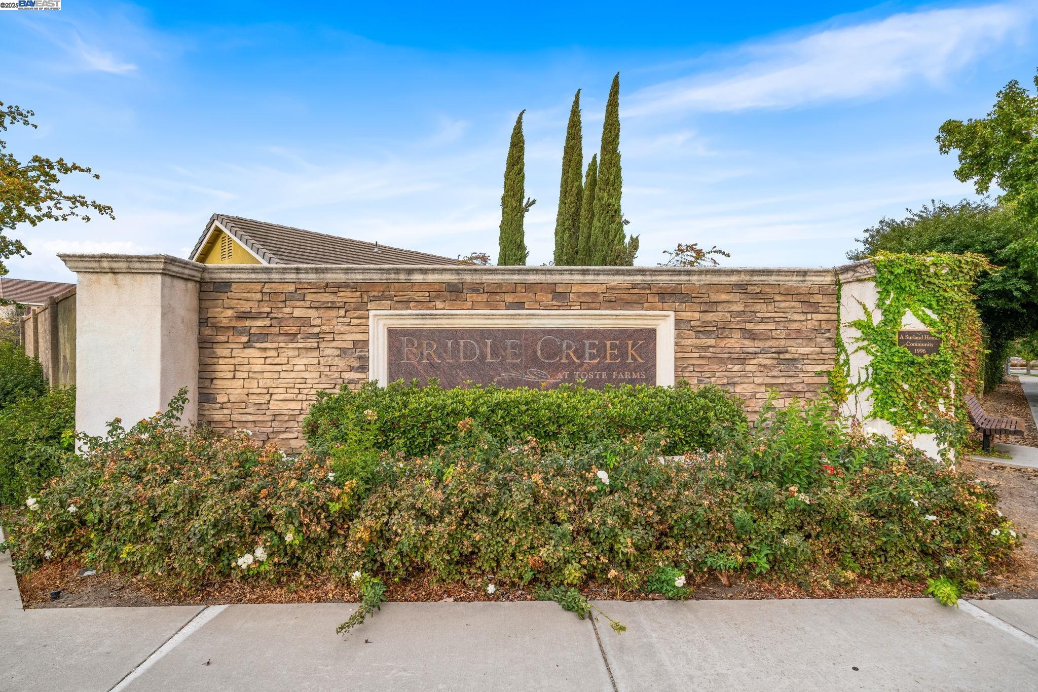 Detail Gallery Image 27 of 30 For 2001 Bridle Creek Cir, Tracy,  CA 95377-0205 - 5 Beds | 3 Baths
