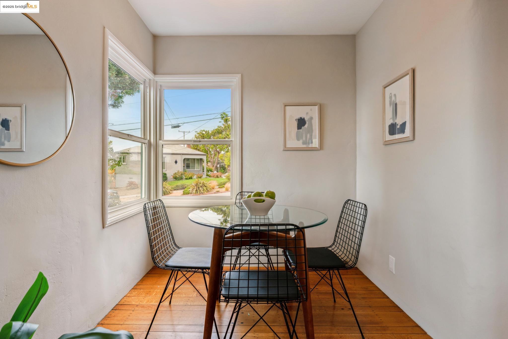 Detail Gallery Image 13 of 38 For 5634 Burlingame Ave, Richmond,  CA 94804 - 2 Beds | 1 Baths