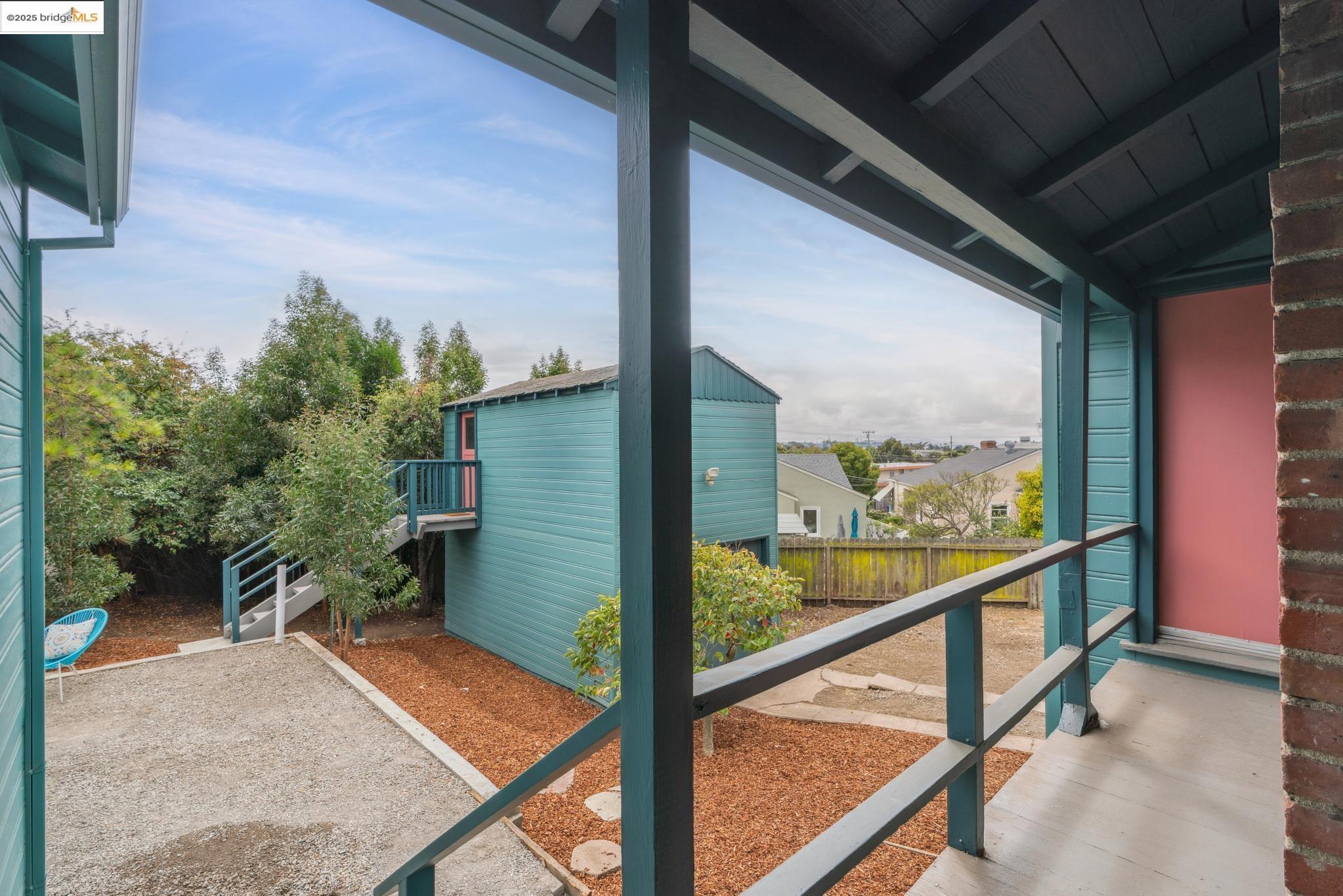 Detail Gallery Image 27 of 38 For 5634 Burlingame Ave, Richmond,  CA 94804 - 2 Beds | 1 Baths