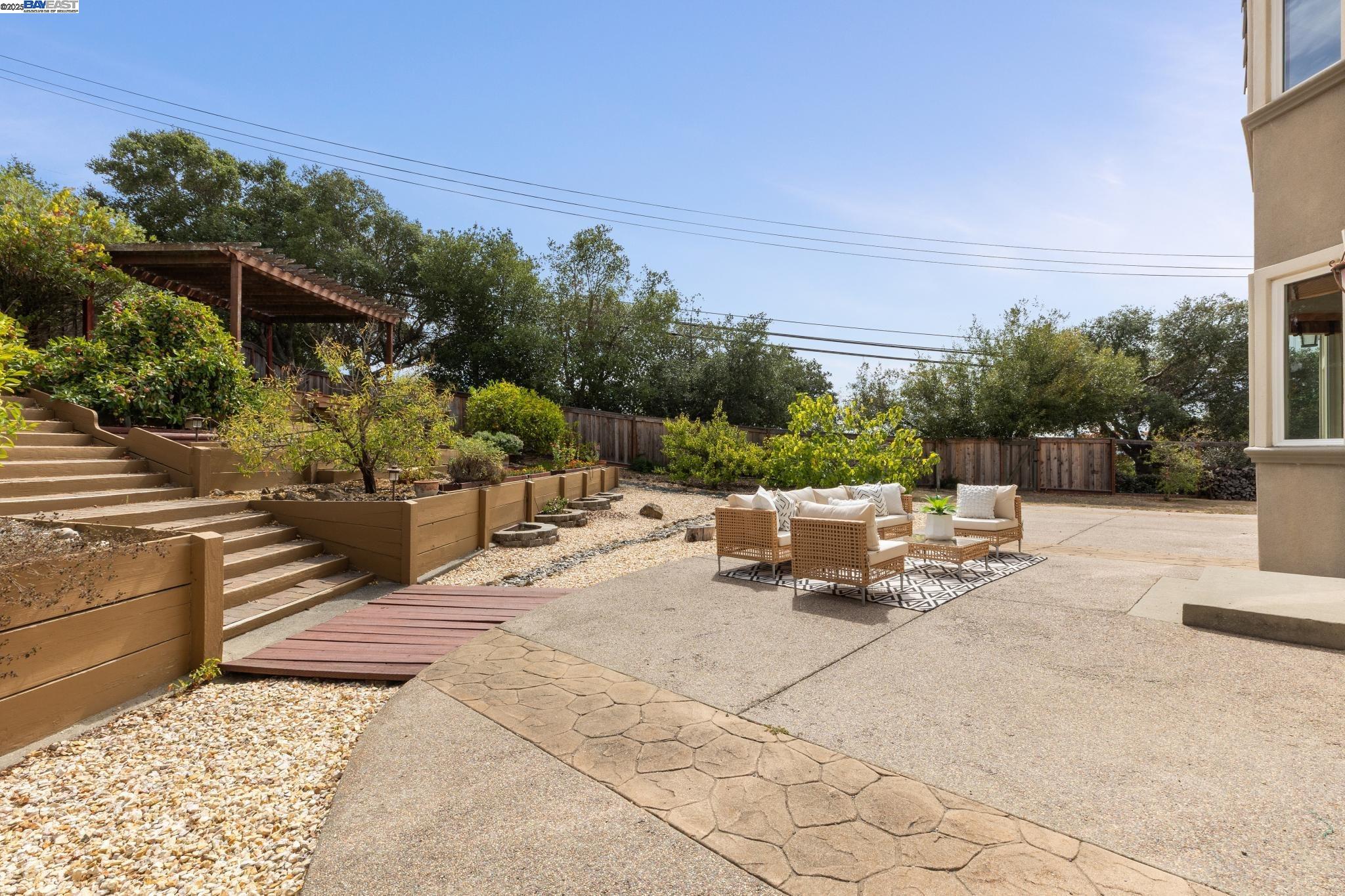 Detail Gallery Image 40 of 60 For 4460 Quicksilver Ct, Hayward,  CA 94542 - 4 Beds | 3 Baths