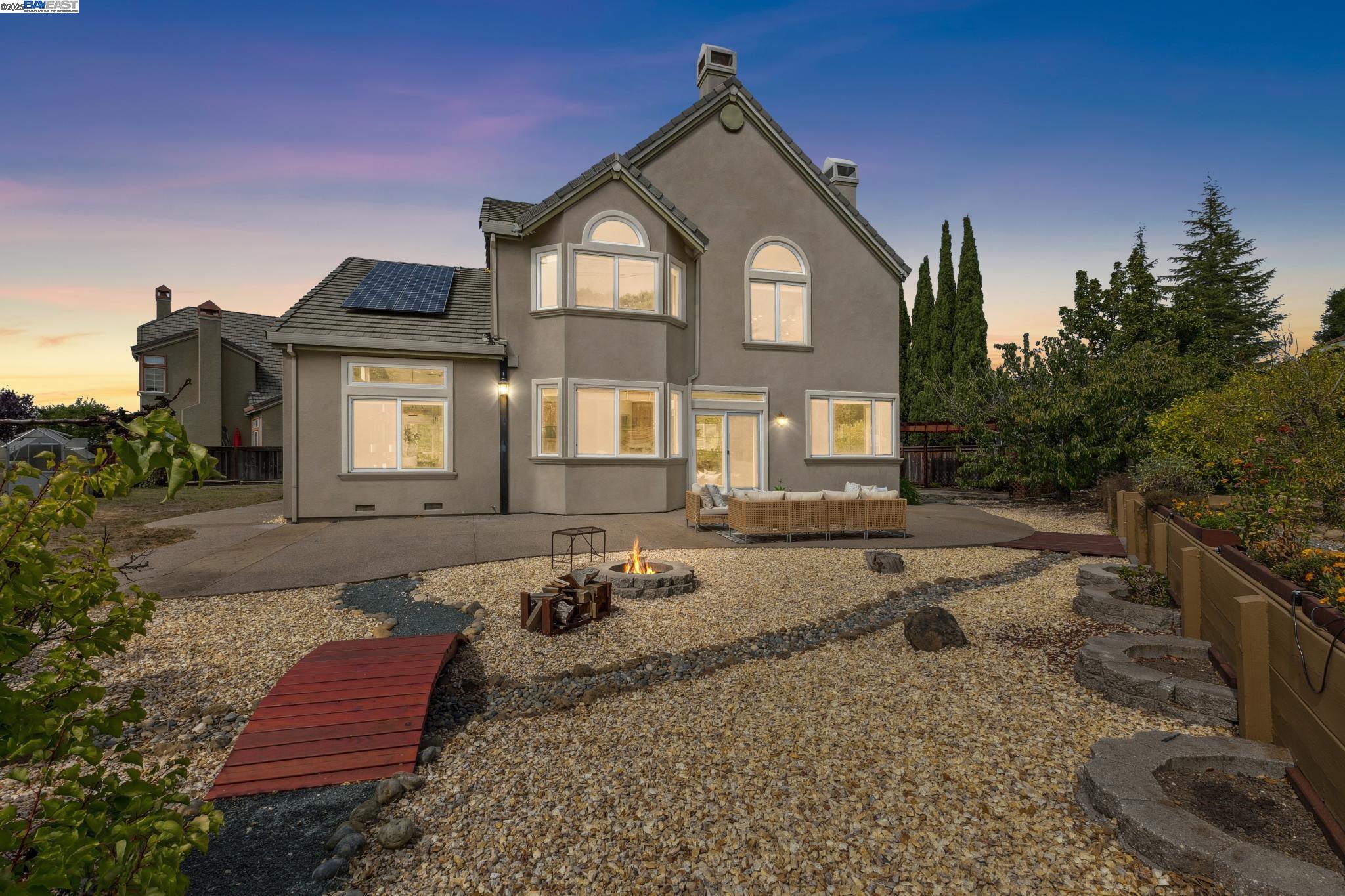 Detail Gallery Image 55 of 60 For 4460 Quicksilver Ct, Hayward,  CA 94542 - 4 Beds | 3 Baths