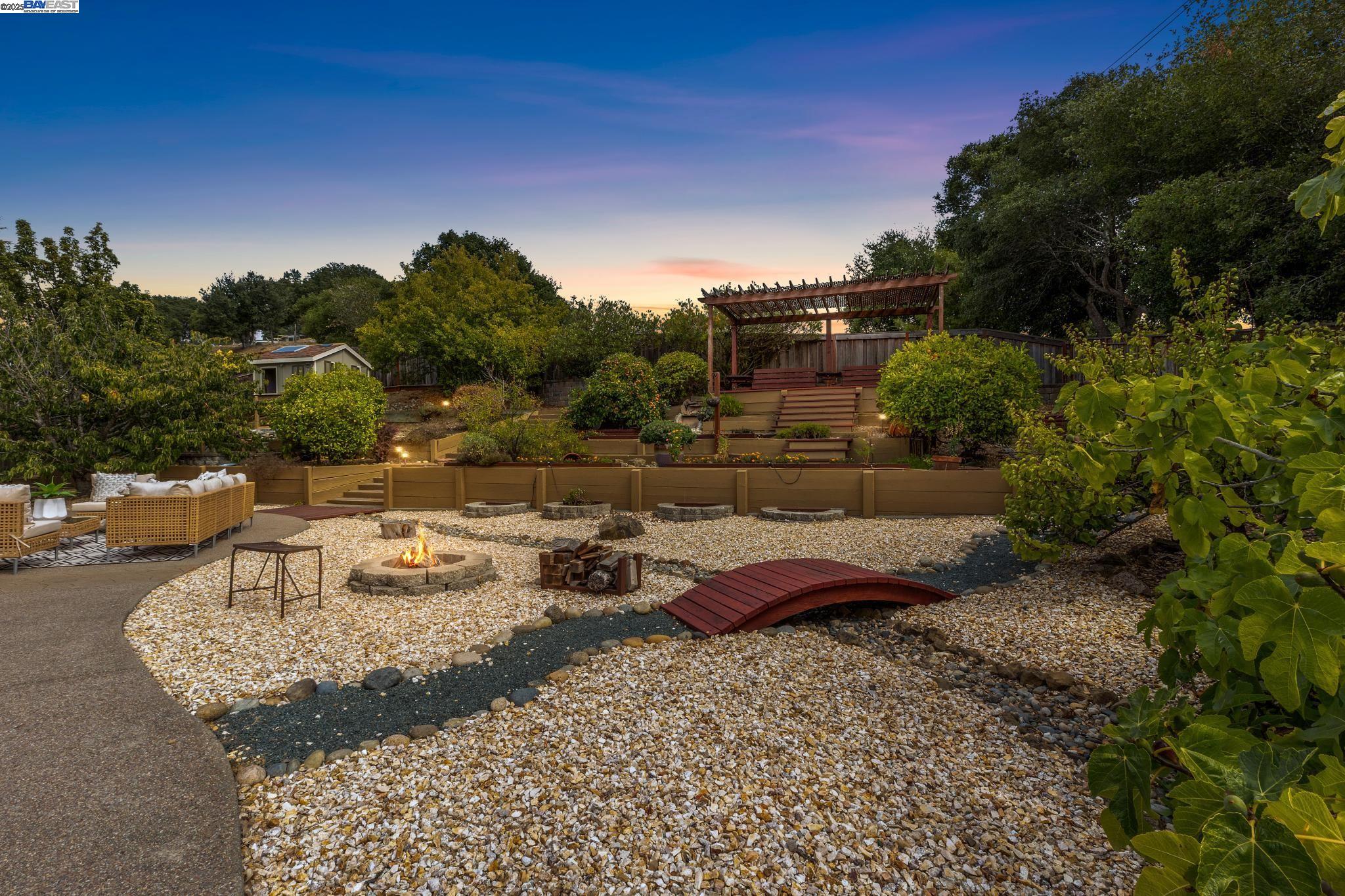 Detail Gallery Image 56 of 60 For 4460 Quicksilver Ct, Hayward,  CA 94542 - 4 Beds | 3 Baths