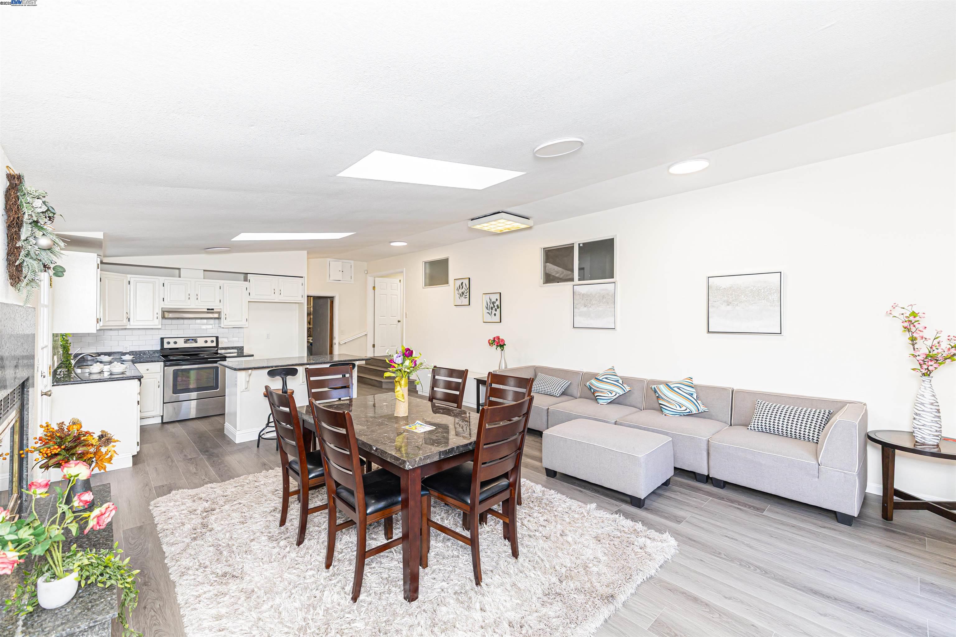 Detail Gallery Image 15 of 41 For 1722 Eveleth Ave, San Leandro,  CA 94577 - 3 Beds | 2/1 Baths