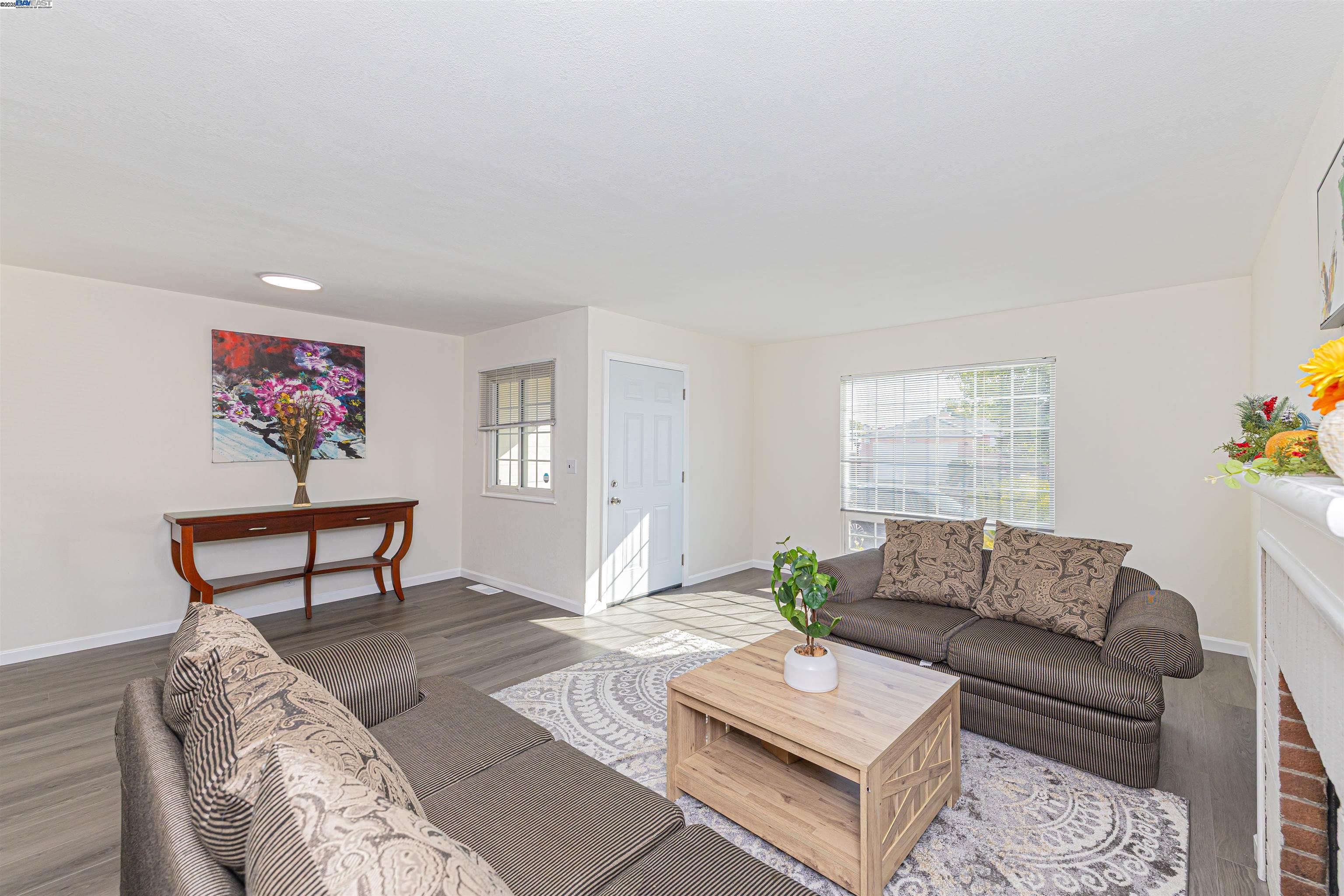Detail Gallery Image 5 of 41 For 1722 Eveleth Ave, San Leandro,  CA 94577 - 3 Beds | 2/1 Baths