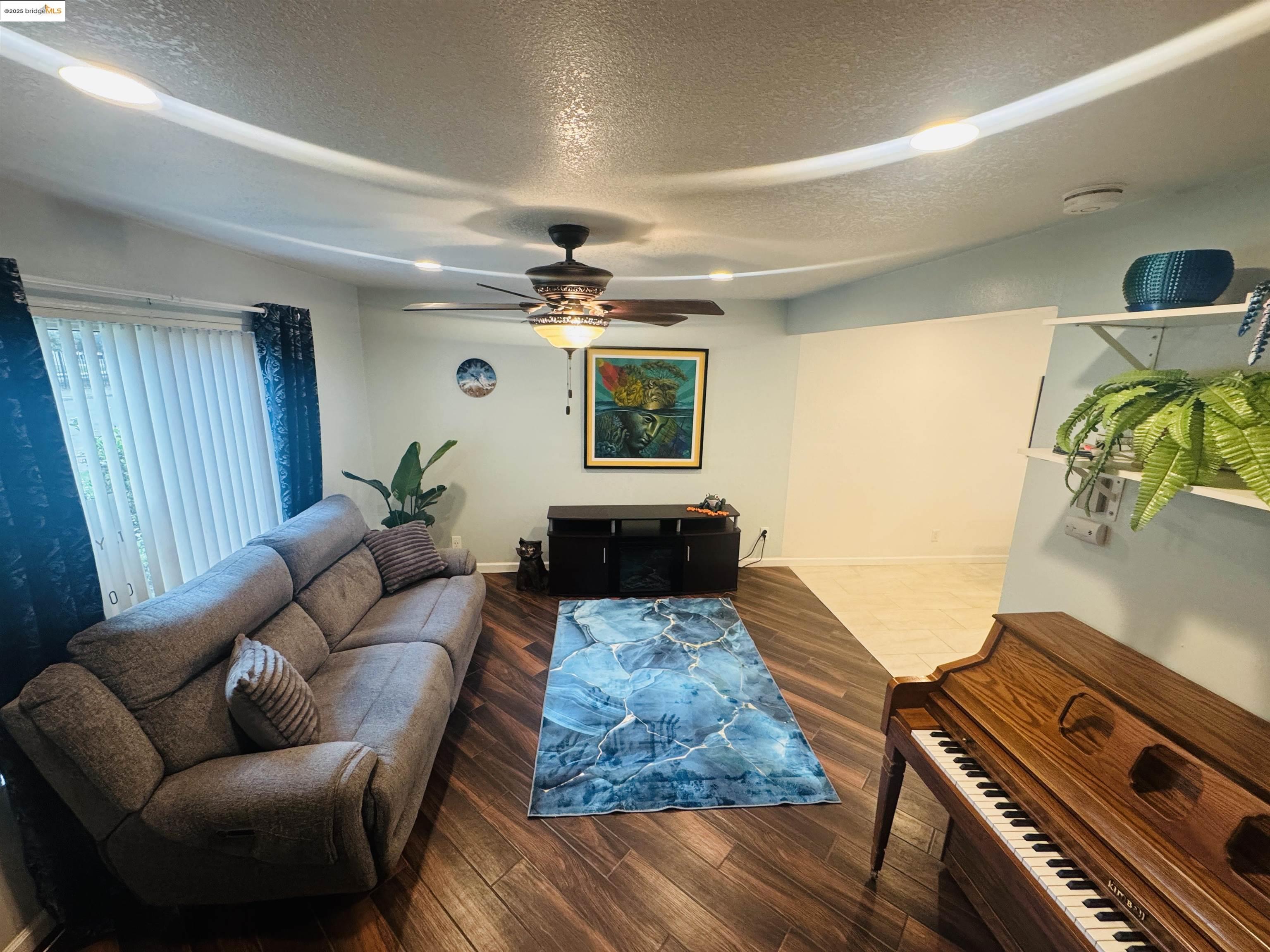 Photo #13: 41111062 Listing: Photo #13