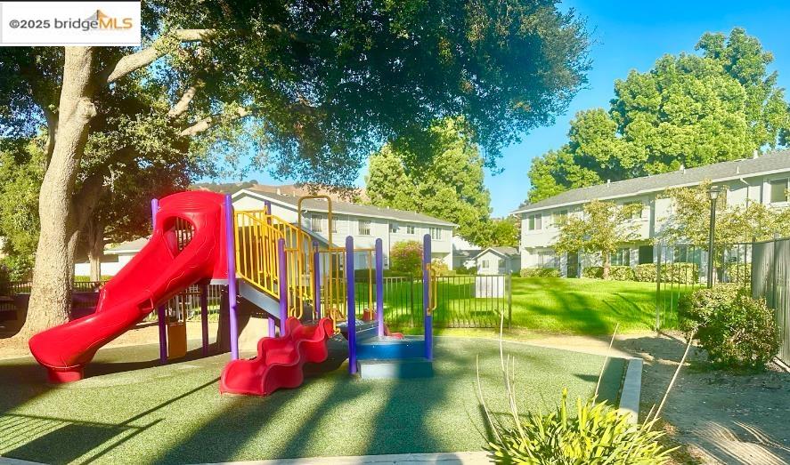 Photo #42: 41111062 Listing: Photo #42