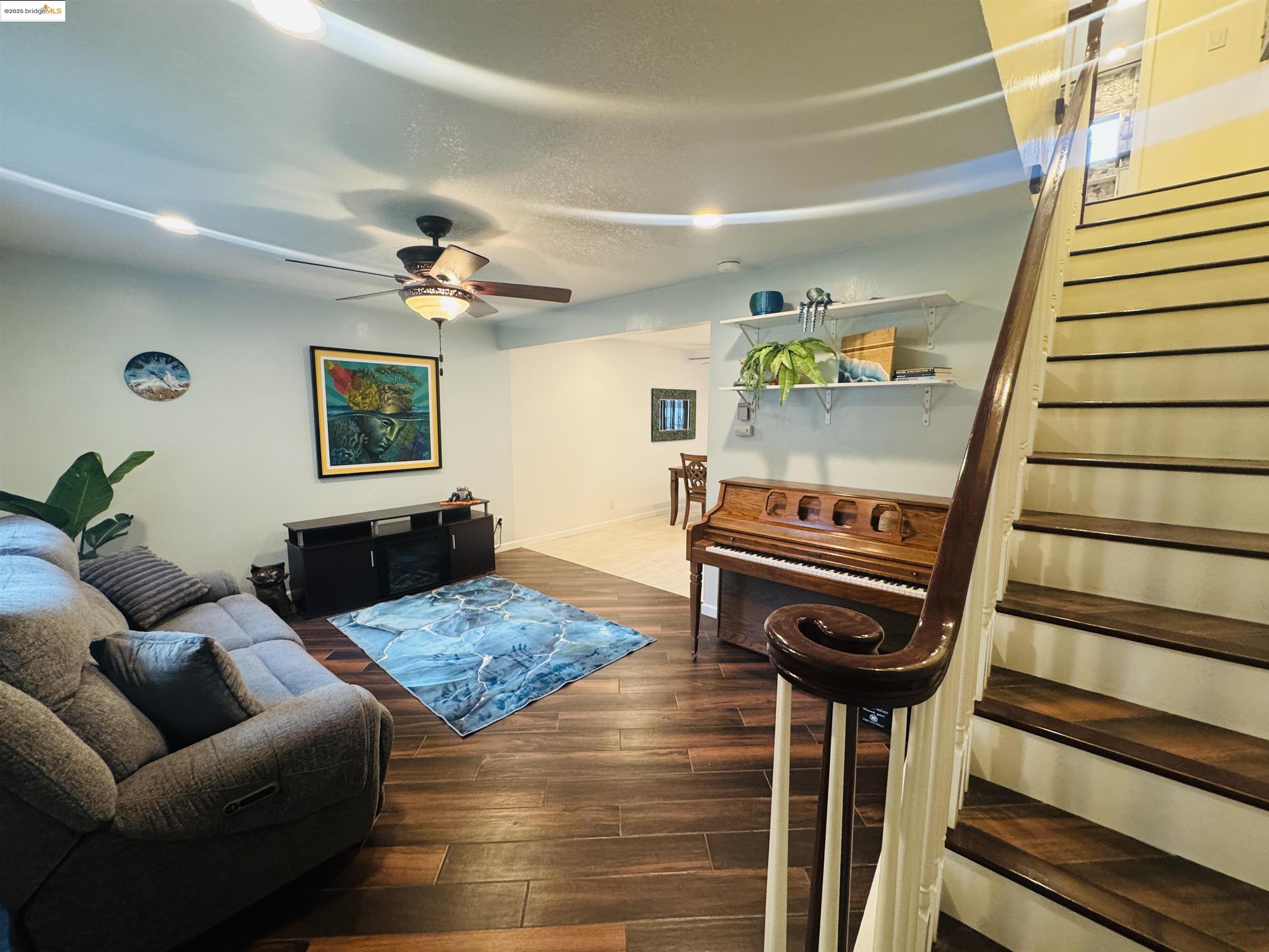 Detail Gallery Image 8 of 34 For 38521 Royal Ann Cmn, Fremont,  CA 94536 - 2 Beds | 1/1 Baths