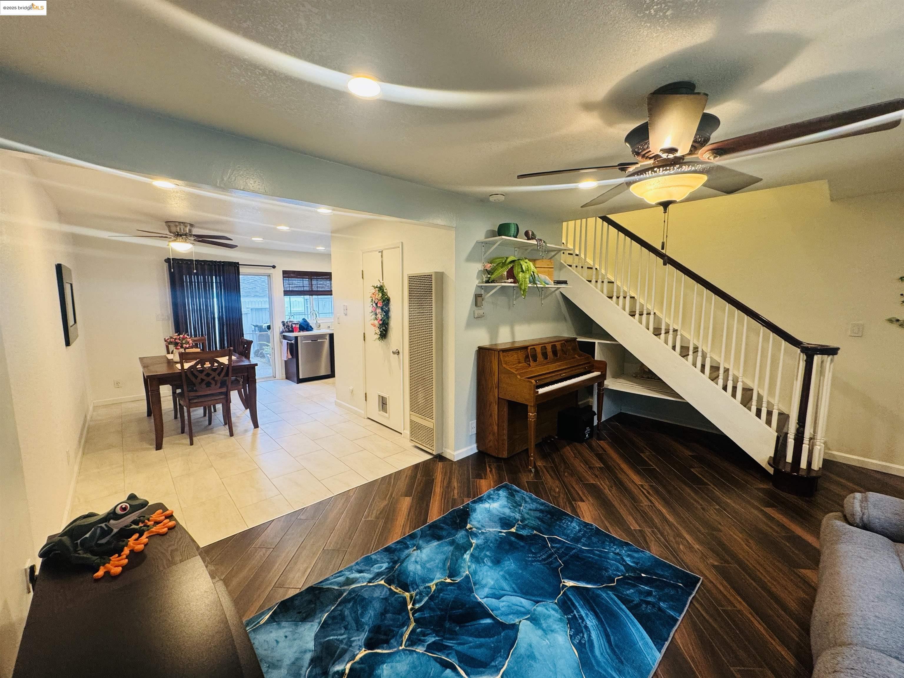 Detail Gallery Image 9 of 34 For 38521 Royal Ann Cmn, Fremont,  CA 94536 - 2 Beds | 1/1 Baths