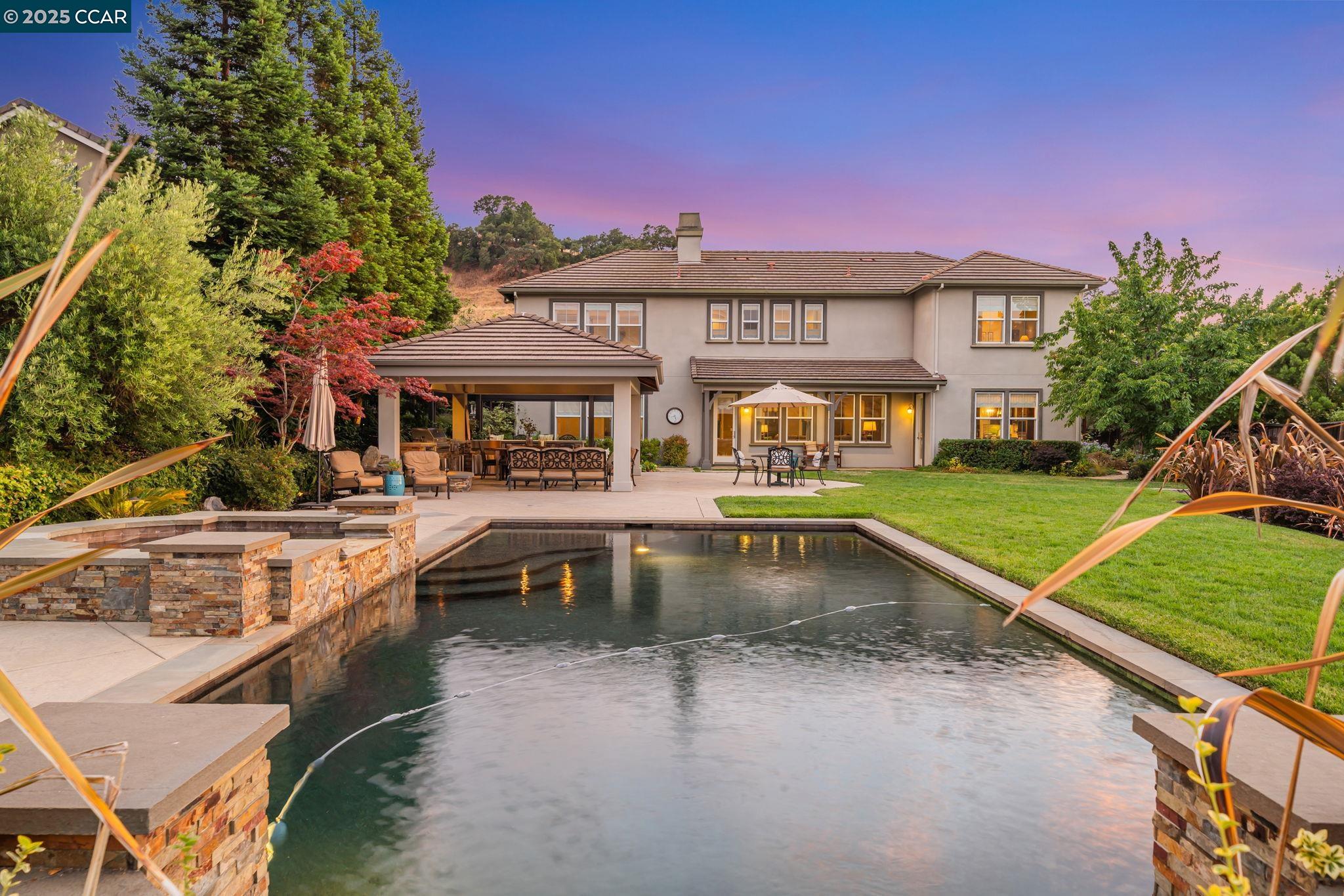 Detail Gallery Image 2 of 60 For 120 Tamarind Ln, Danville,  CA 94526 - 6 Beds | 6/1 Baths