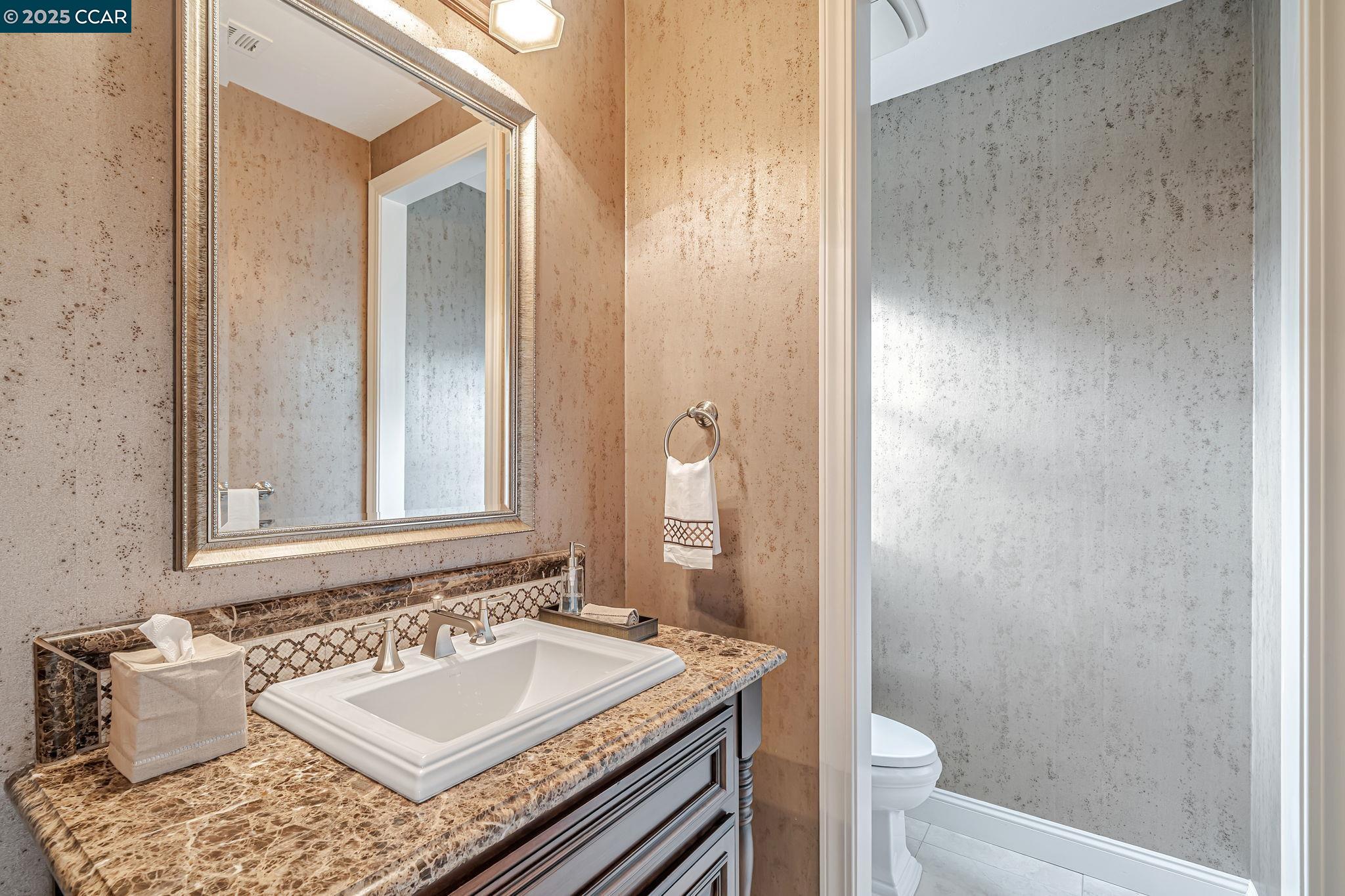 Detail Gallery Image 16 of 60 For 120 Tamarind Ln, Danville,  CA 94526 - 6 Beds | 6/1 Baths