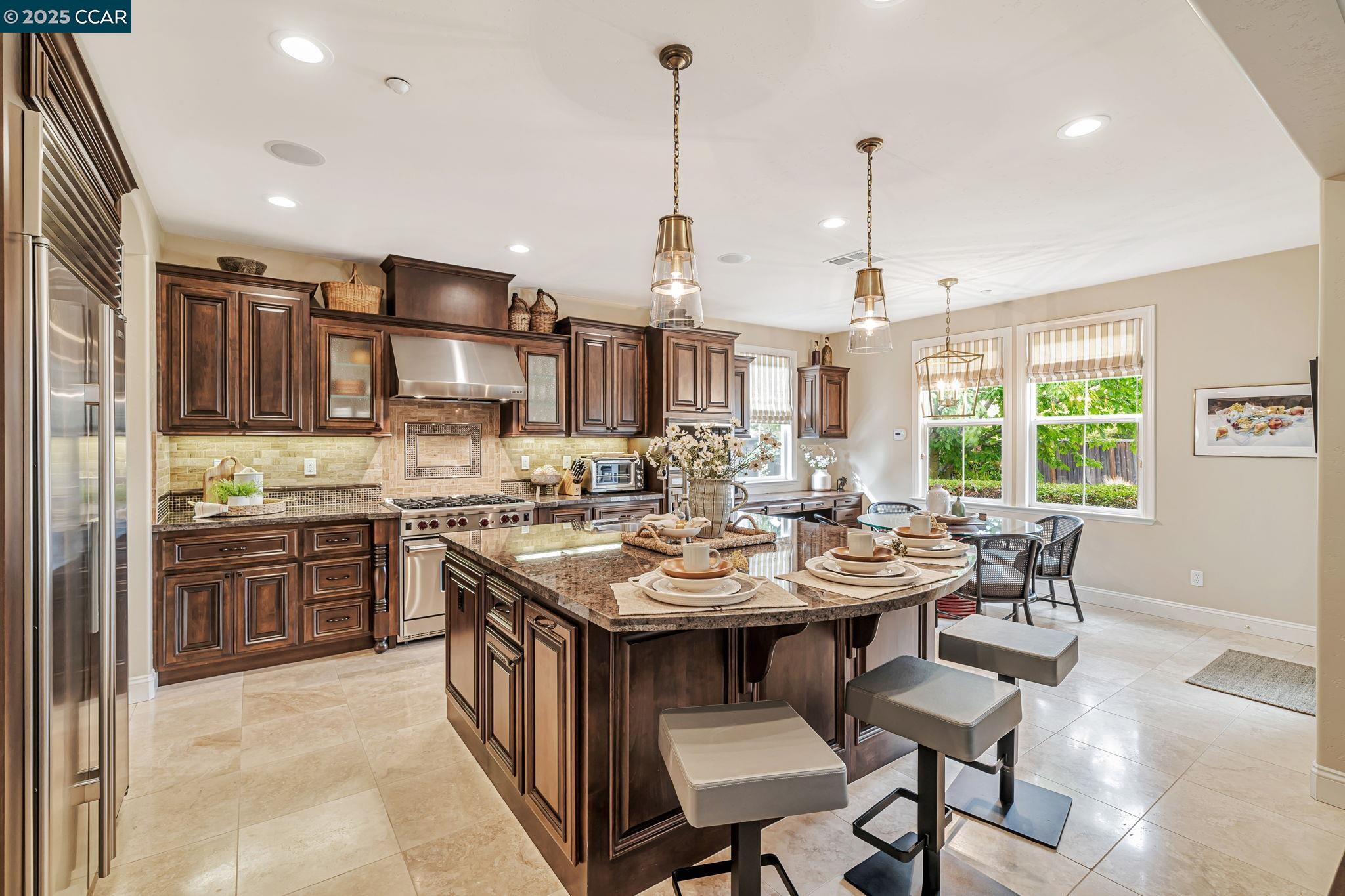 Detail Gallery Image 20 of 60 For 120 Tamarind Ln, Danville,  CA 94526 - 6 Beds | 6/1 Baths