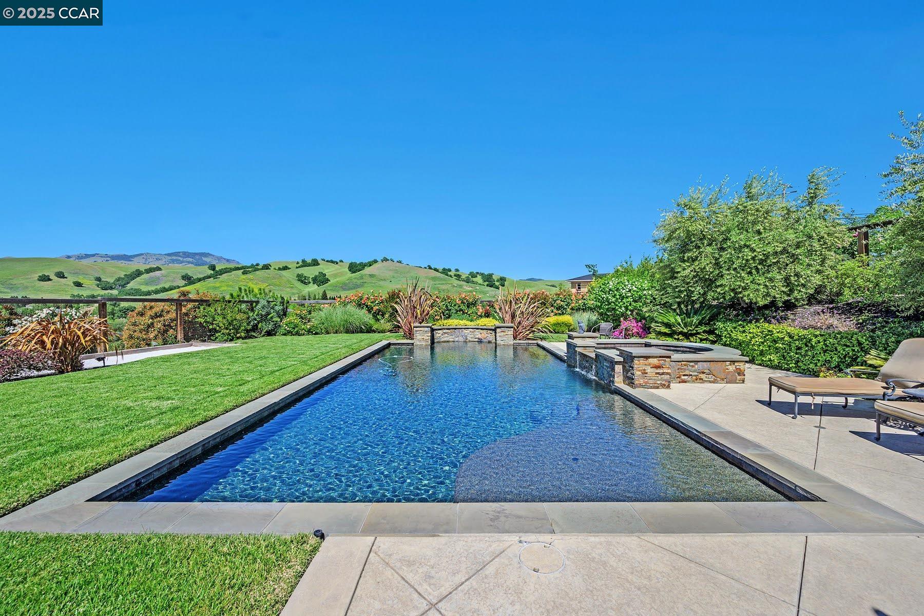 Detail Gallery Image 3 of 60 For 120 Tamarind Ln, Danville,  CA 94526 - 6 Beds | 6/1 Baths