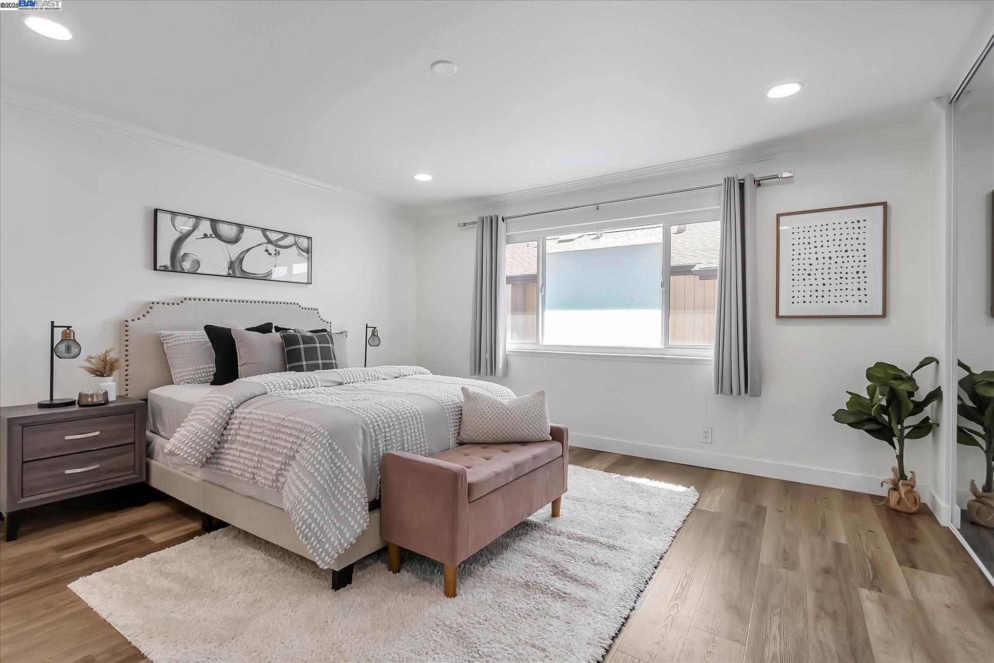 Detail Gallery Image 9 of 21 For 67 Silcreek, San Jose,  CA 95116 - 2 Beds | 2 Baths