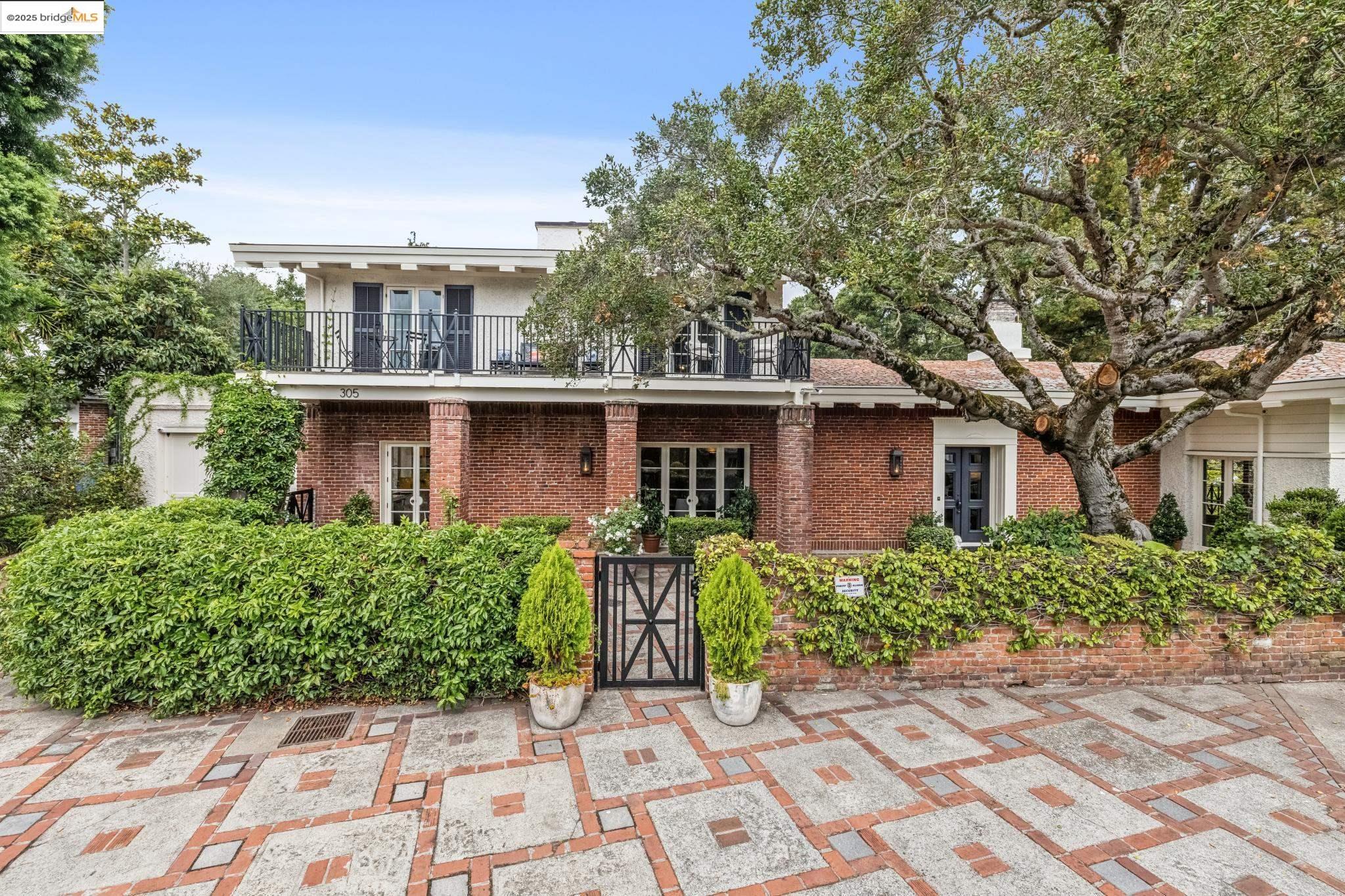 Front Image Thumbnail for EB41111066