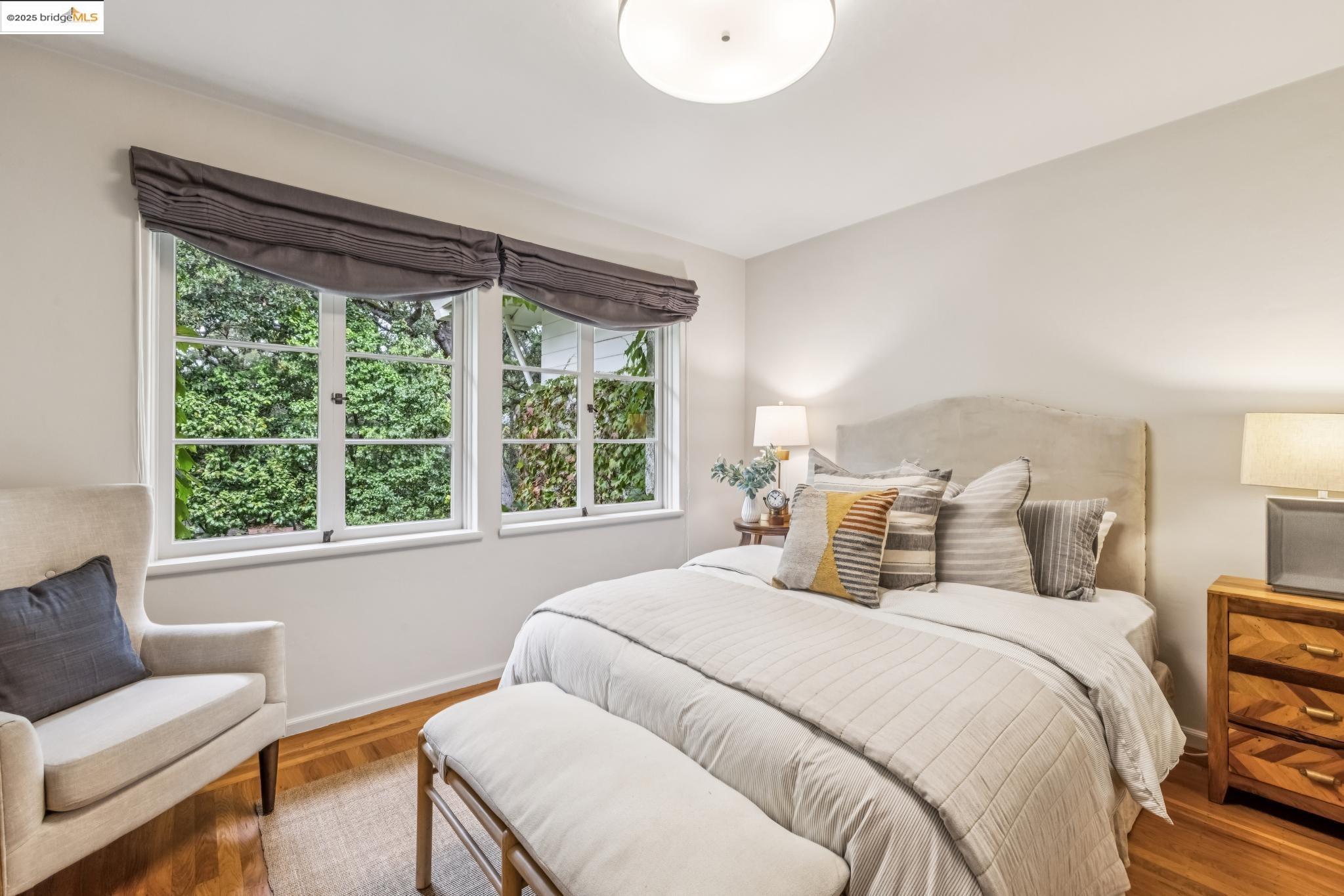 Detail Gallery Image 42 of 60 For 305 the Uplands, Berkeley,  CA 94705 - 4 Beds | 3/2 Baths
