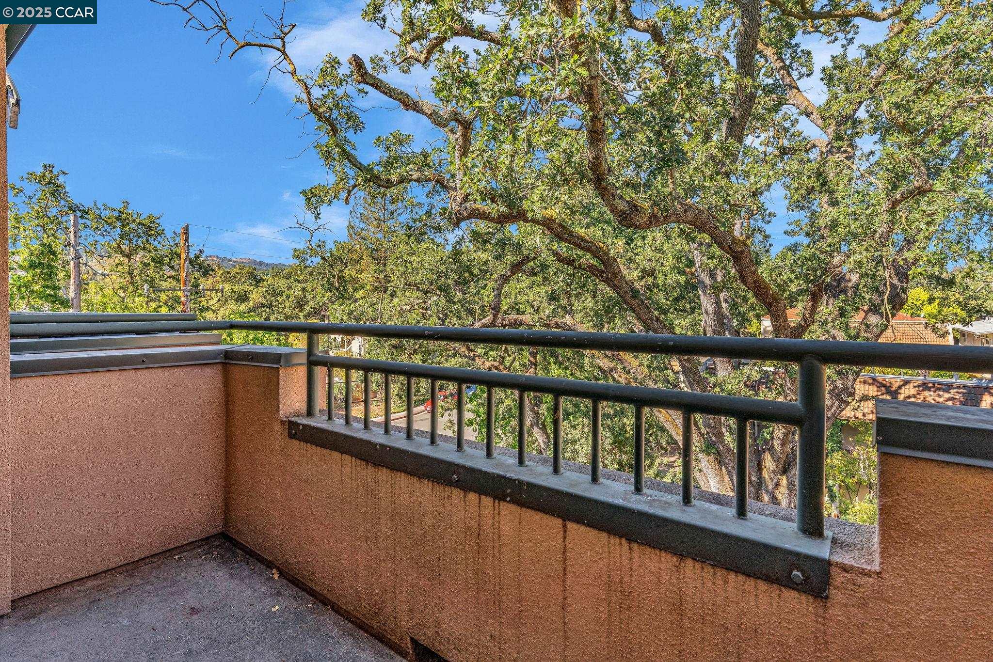 Detail Gallery Image 16 of 18 For 1310 Creekside Dr #303,  Walnut Creek,  CA 94596 - 3 Beds | 2 Baths