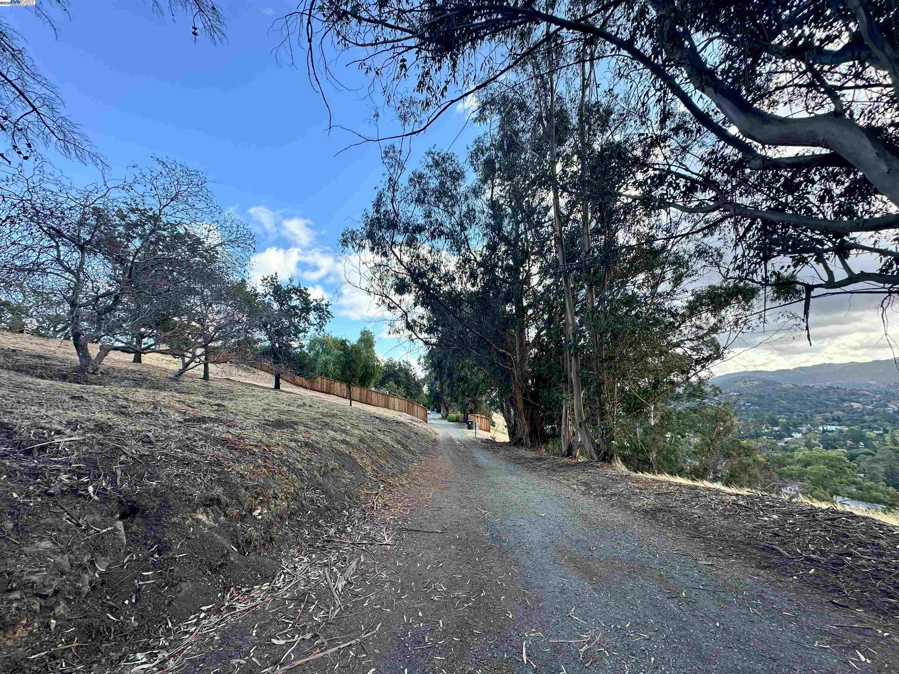 Detail Gallery Image 20 of 30 For 194 Hillcroft Way, Walnut Creek,  CA 94597 - 2 Beds | 2 Baths