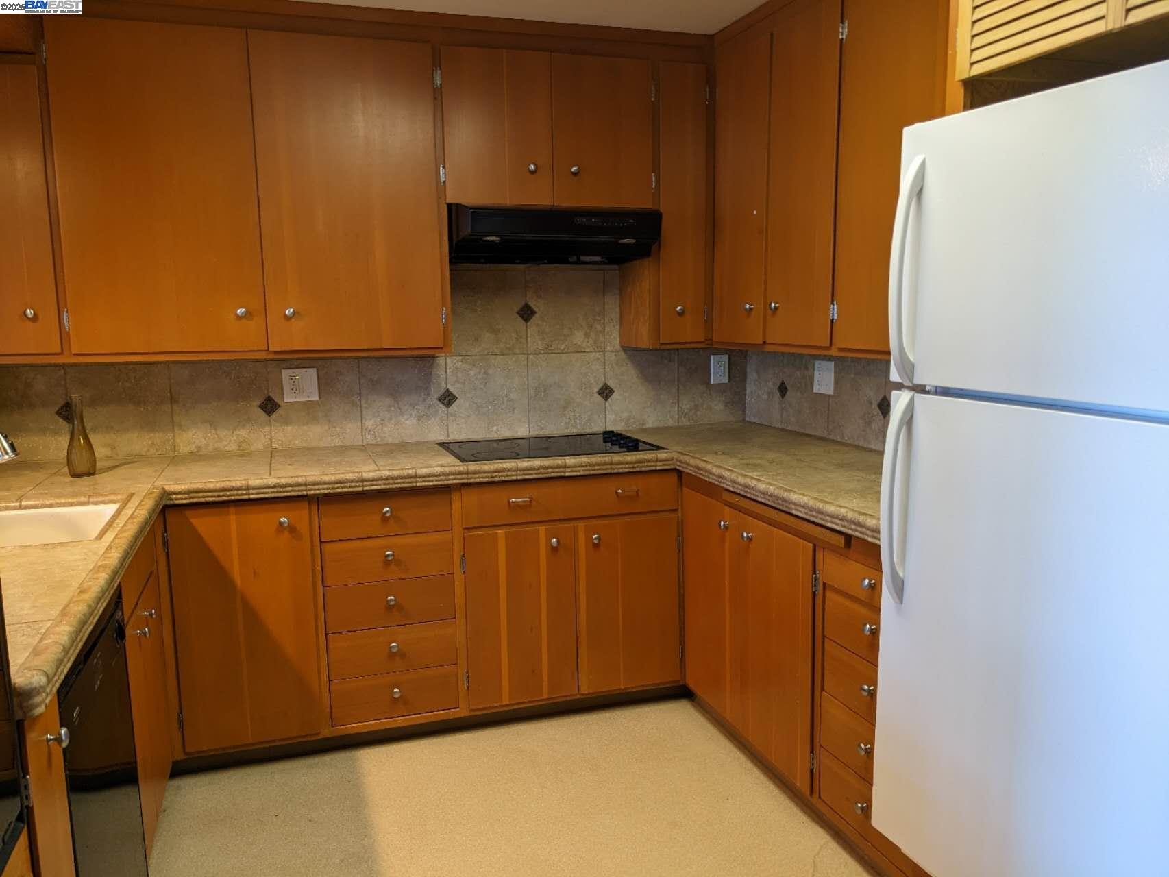 Detail Gallery Image 28 of 30 For 194 Hillcroft Way, Walnut Creek,  CA 94597 - 2 Beds | 2 Baths