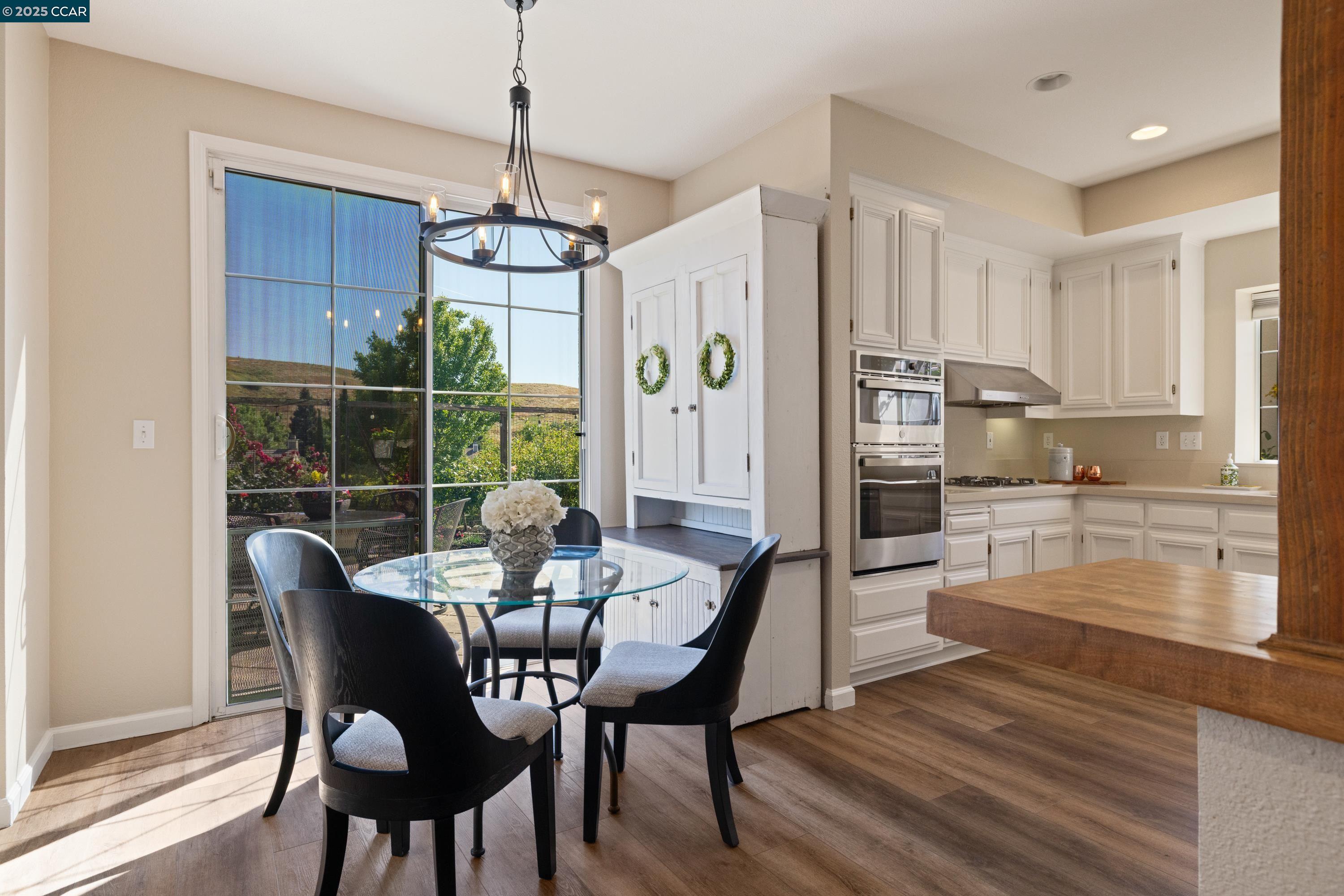 Detail Gallery Image 12 of 50 For 315 Glasgow Circle, Danville,  CA 94526 - 4 Beds | 2/1 Baths