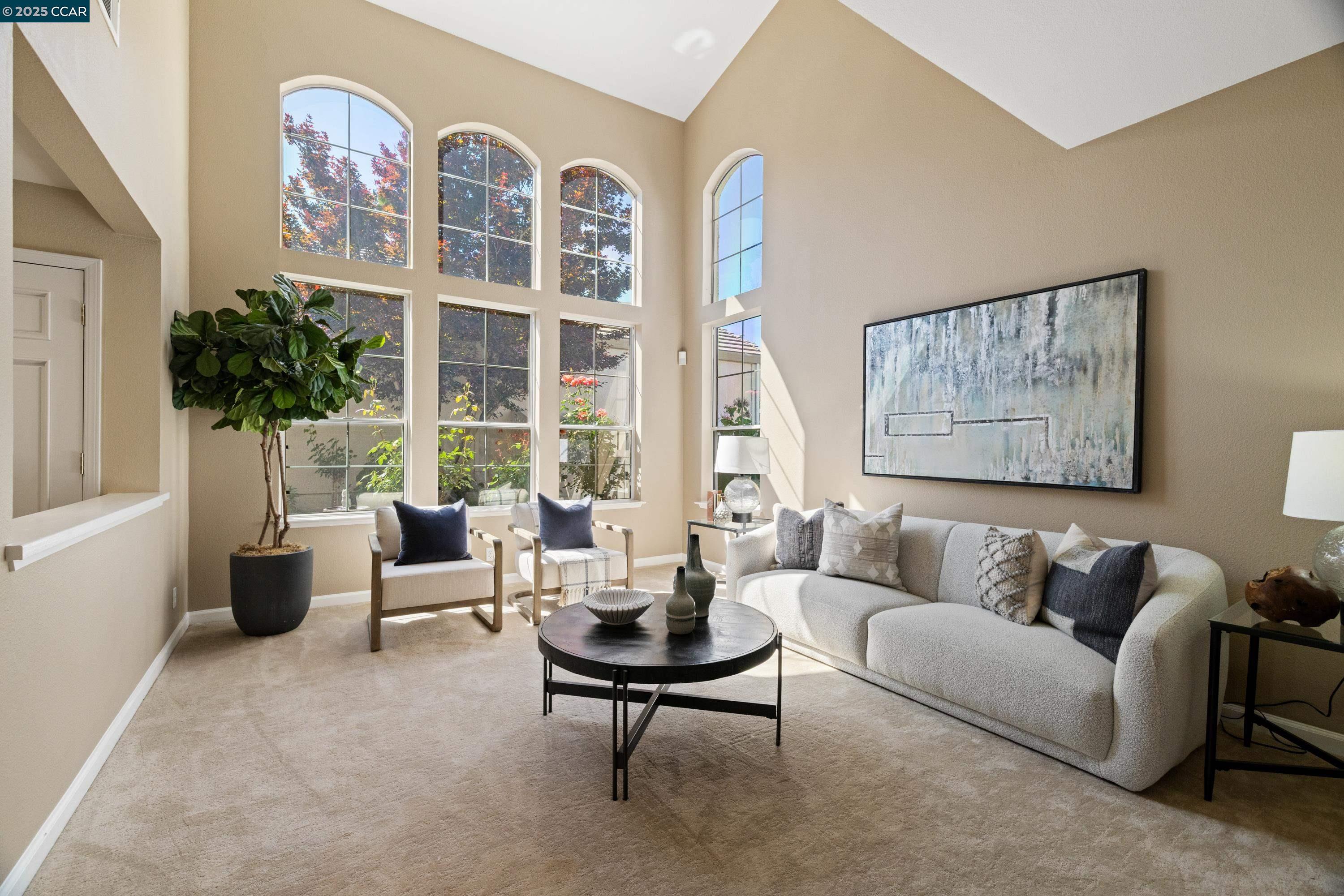 Detail Gallery Image 4 of 50 For 315 Glasgow Circle, Danville,  CA 94526 - 4 Beds | 2/1 Baths