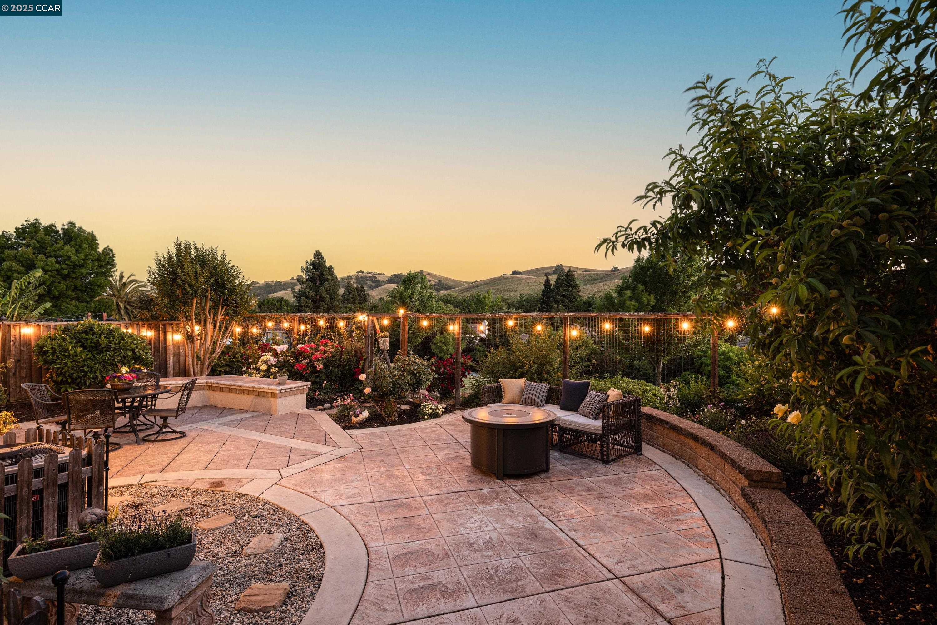 Detail Gallery Image 38 of 50 For 315 Glasgow Circle, Danville,  CA 94526 - 4 Beds | 2/1 Baths