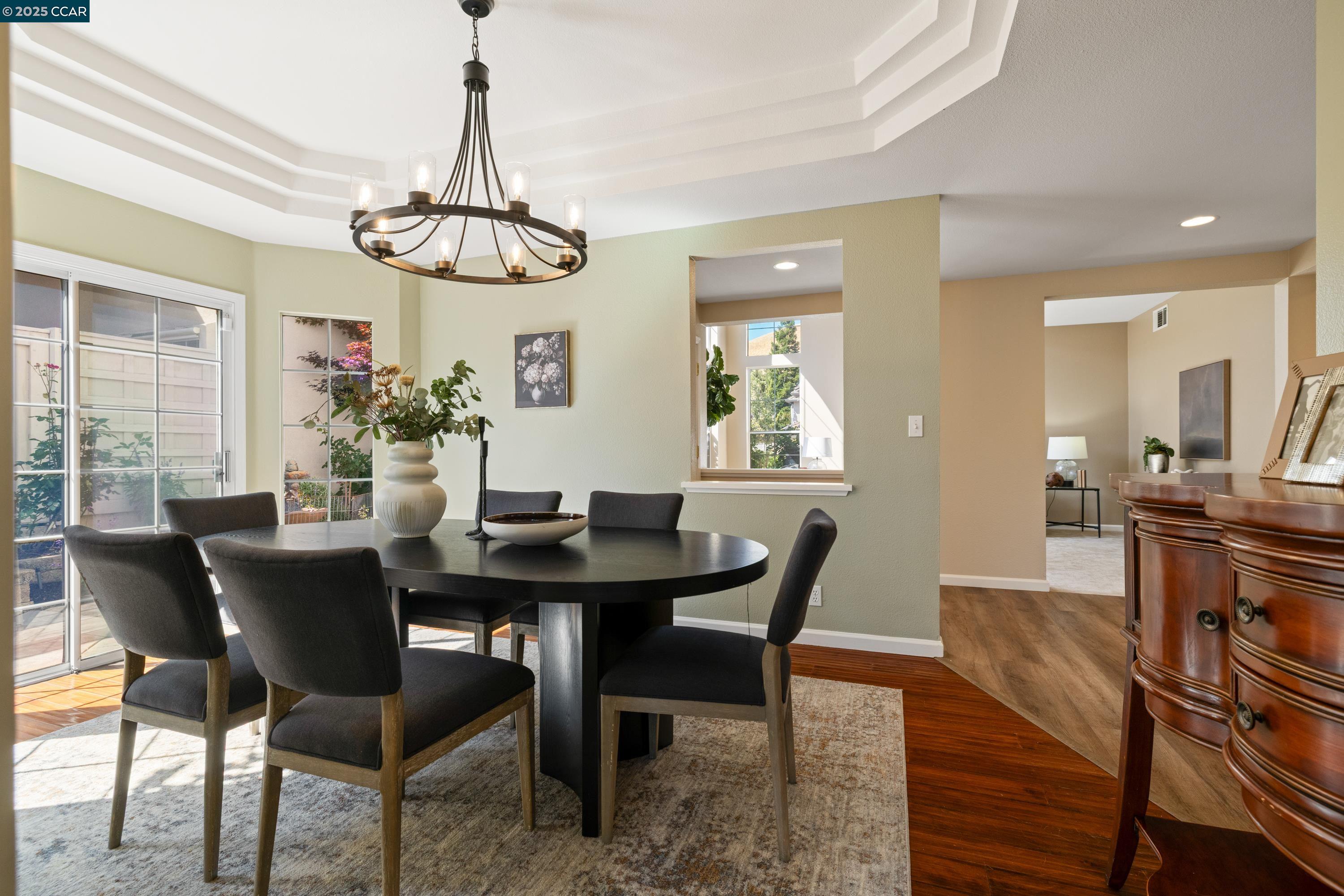 Detail Gallery Image 6 of 50 For 315 Glasgow Circle, Danville,  CA 94526 - 4 Beds | 2/1 Baths