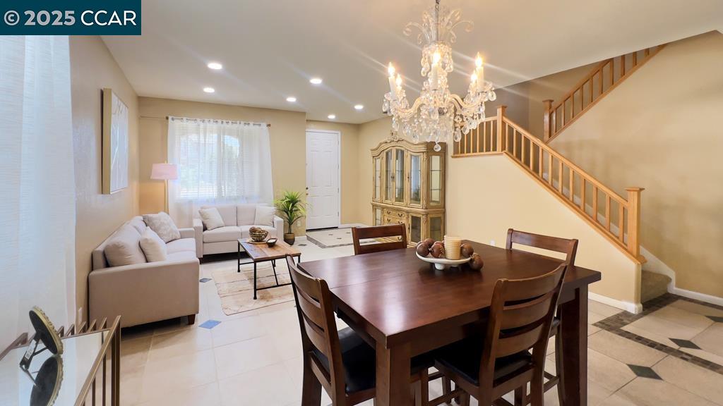 Front Image Thumbnail for CC41111073