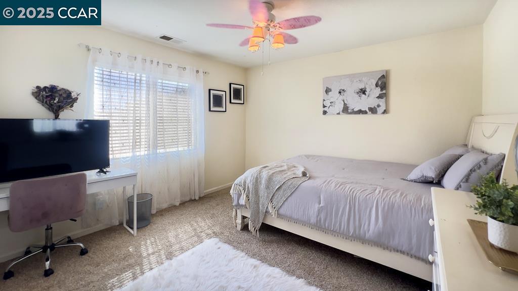 Detail Gallery Image 38 of 59 For 10141 Brian Kelly Way, Elk Grove,  CA 95757 - 5 Beds | 3 Baths