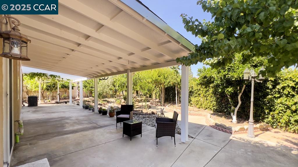 Detail Gallery Image 51 of 59 For 10141 Brian Kelly Way, Elk Grove,  CA 95757 - 5 Beds | 3 Baths