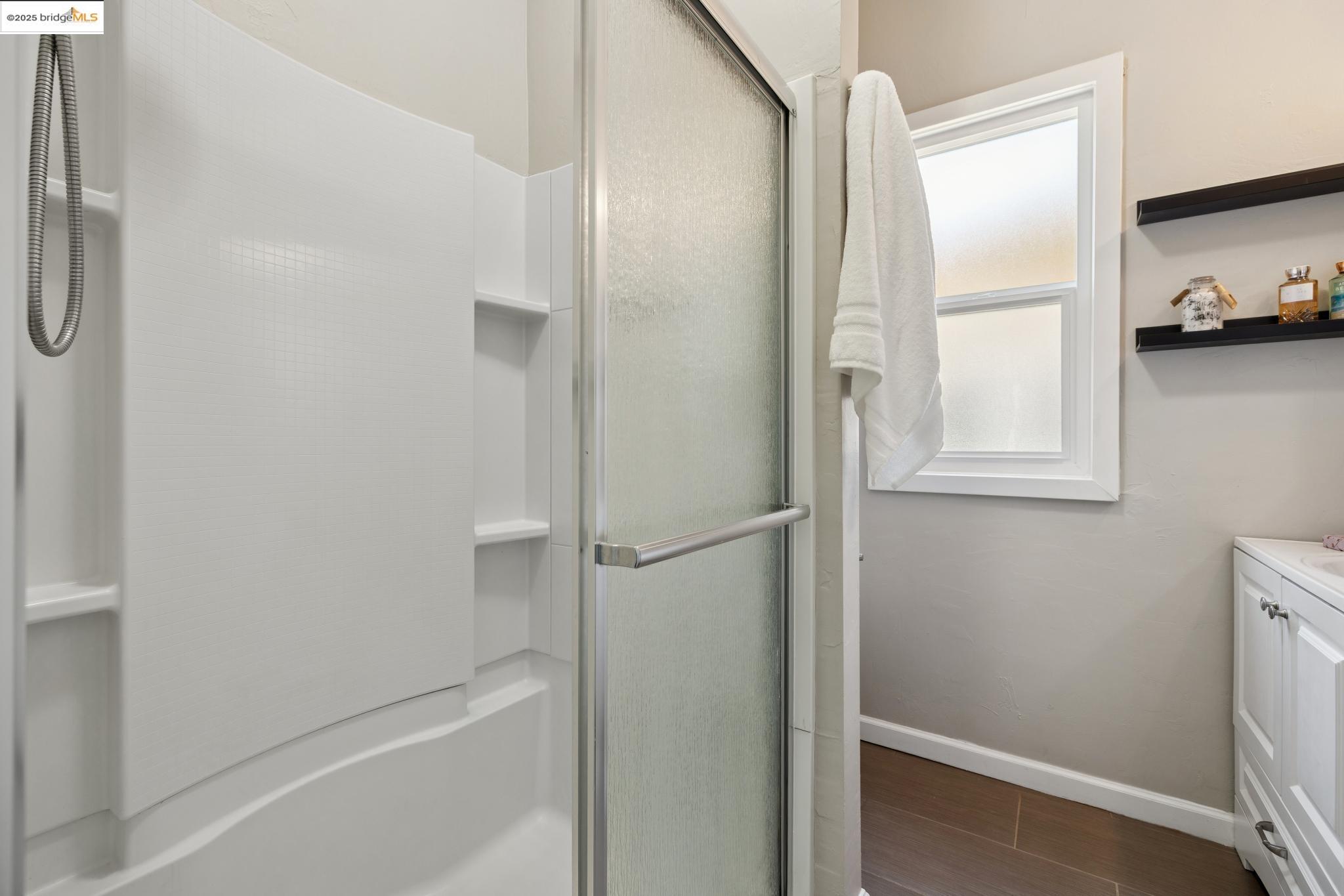 Detail Gallery Image 32 of 36 For 1092 Dwight Way, Berkeley,  CA 94710 - 2 Beds | 2 Baths
