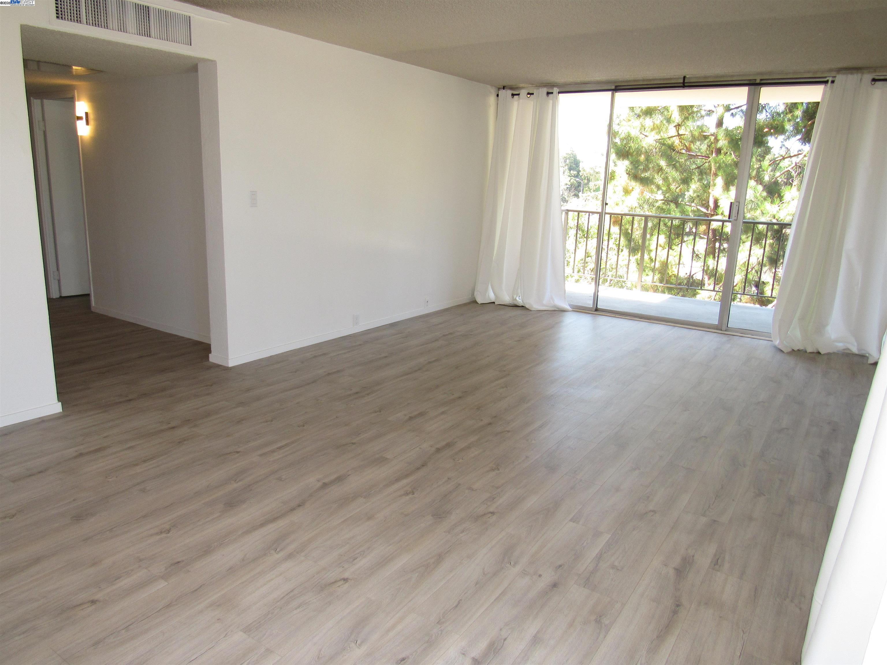 MLS: 41111075 Condo For Sale
